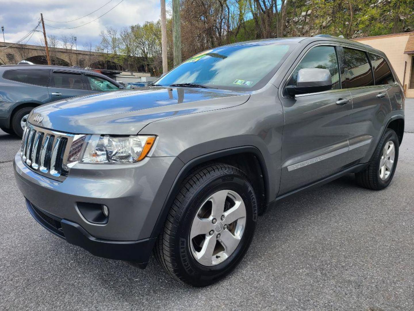 2012 GRAY JEEP GRAND CHEROKEE LAREDO (1C4RJFAG9CC) with an 3.6L engine, Automatic transmission, located at 117 North Cameron Street, Harrisburg, PA, 17101, (717) 963-8962, 40.266762, -76.875259 - WE FINANCE!!! Good Credit/ Bad Credit/ No Credit - ALL Trade-Ins Welcomed!!! ***Guaranteed Credit Approval*** APPLY ONLINE or CALL us TODAY ;) Internet Prices and Marketplace Prices are SPECIAL discounted ***CASH DEALS*** Retail Prices are higher. Please call us to discuss your cash and finan - Photo#0