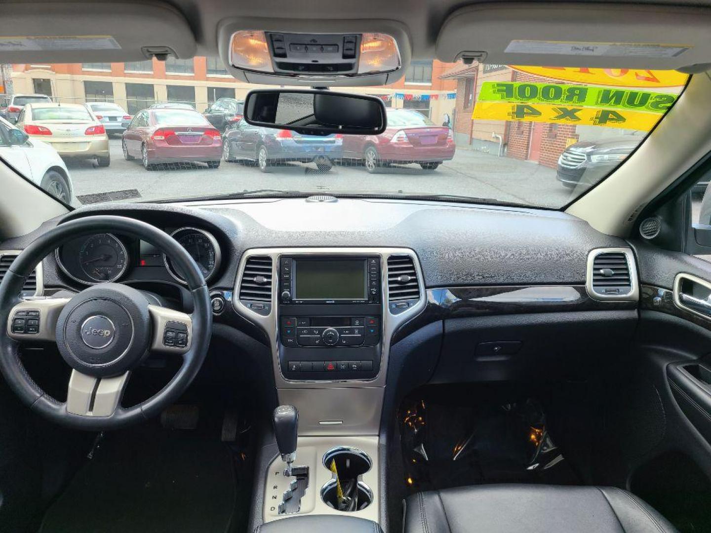 2012 GRAY JEEP GRAND CHEROKEE LAREDO (1C4RJFAG9CC) with an 3.6L engine, Automatic transmission, located at 117 North Cameron Street, Harrisburg, PA, 17101, (717) 963-8962, 40.266762, -76.875259 - WE FINANCE!!! Good Credit/ Bad Credit/ No Credit - ALL Trade-Ins Welcomed!!! ***Guaranteed Credit Approval*** APPLY ONLINE or CALL us TODAY ;) Internet Prices and Marketplace Prices are SPECIAL discounted ***CASH DEALS*** Retail Prices are higher. Please call us to discuss your cash and finan - Photo#8