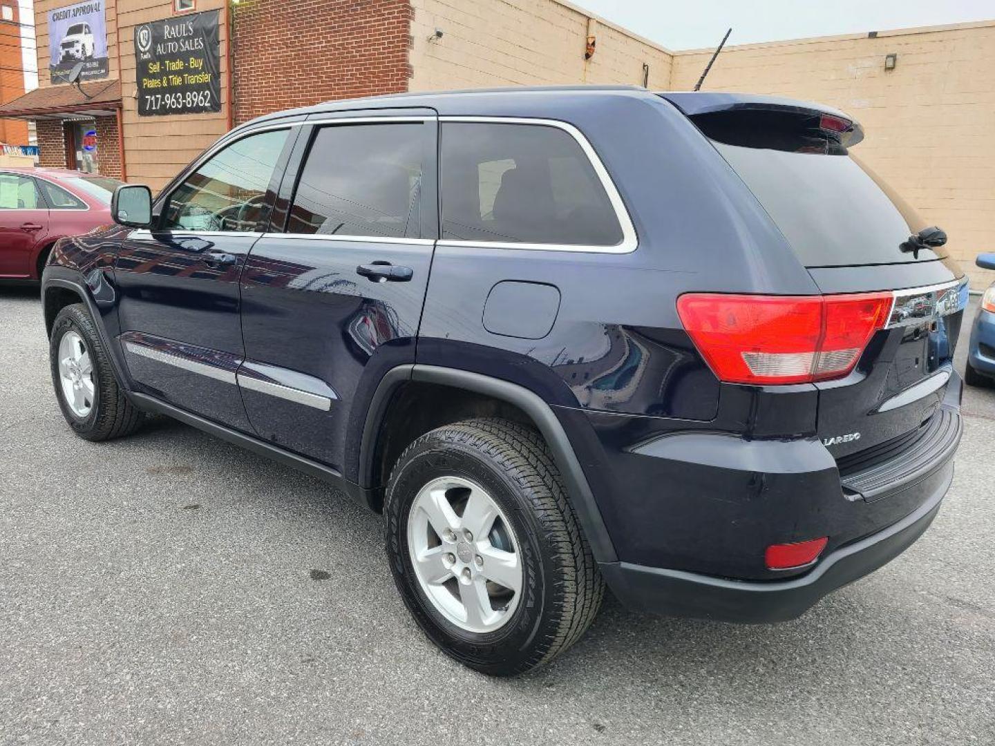 2012 BLUE JEEP GRAND CHEROKEE LAREDO (1C4RJEAG7CC) with an 3.6L engine, Automatic transmission, located at 7981 Paxton Street, Harrisburg, PA, 17111, (717) 561-2926, 40.261490, -76.749229 - WE FINANCE!!! Good Credit/ Bad Credit/ No Credit - ALL Trade-Ins Welcomed!!! ***Guaranteed Credit Approval*** APPLY ONLINE or CALL us TODAY ;) Internet Prices and Marketplace Prices are SPECIAL discounted ***CASH DEALS*** Retail Prices are higher. Please call us to discuss your cash and finan - Photo#2