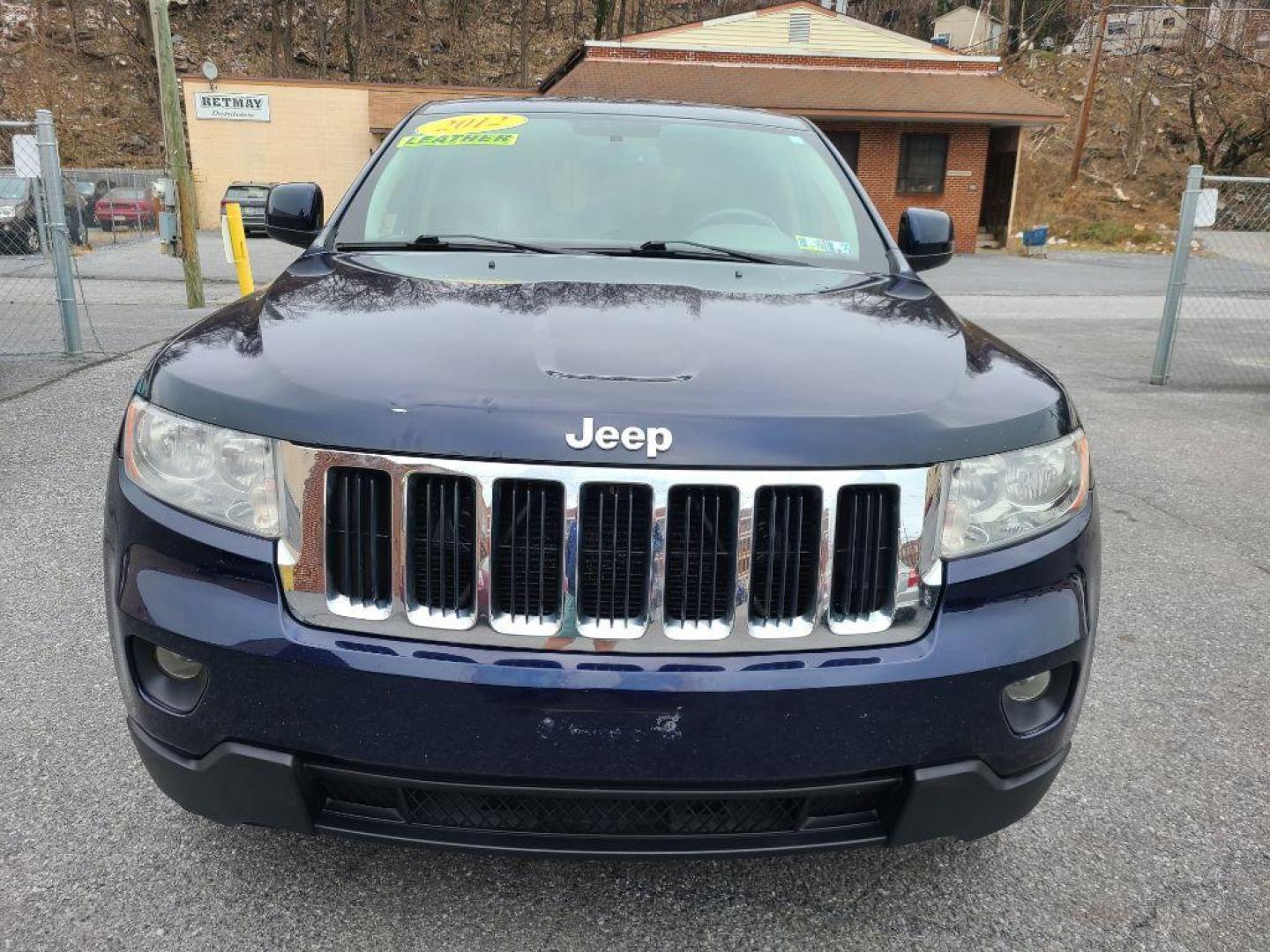 2012 BLUE JEEP GRAND CHEROKEE LAREDO (1C4RJEAG7CC) with an 3.6L engine, Automatic transmission, located at 7981 Paxton Street, Harrisburg, PA, 17111, (717) 561-2926, 40.261490, -76.749229 - WE FINANCE!!! Good Credit/ Bad Credit/ No Credit - ALL Trade-Ins Welcomed!!! ***Guaranteed Credit Approval*** APPLY ONLINE or CALL us TODAY ;) Internet Prices and Marketplace Prices are SPECIAL discounted ***CASH DEALS*** Retail Prices are higher. Please call us to discuss your cash and finan - Photo#7