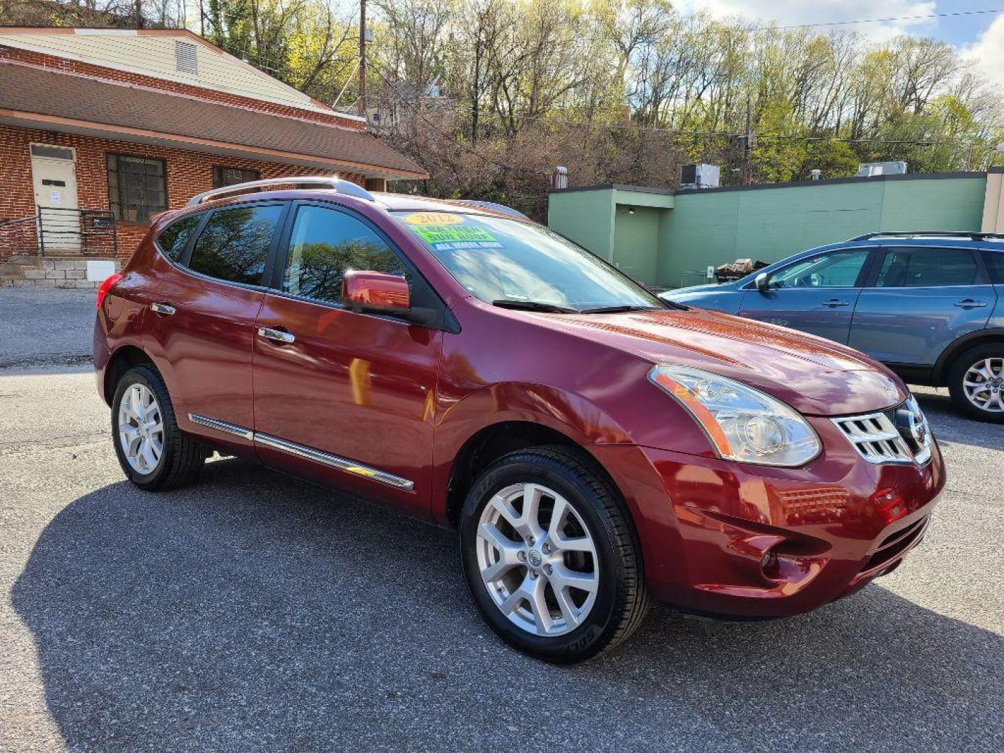 2012 RED NISSAN ROGUE SL (JN8AS5MV8CW) with an 2.5L engine, Continuously Variable transmission, located at 7981 Paxton Street, Harrisburg, PA, 17111, (717) 561-2926, 40.261490, -76.749229 - WE FINANCE!!! Good Credit/ Bad Credit/ No Credit - ALL Trade-Ins Welcomed!!! ***Guaranteed Credit Approval*** APPLY ONLINE or CALL us TODAY ;) Internet Prices and Marketplace Prices are SPECIAL discounted ***CASH DEALS*** Retail Prices are higher. Please call us to discuss your cash and finan - Photo#6