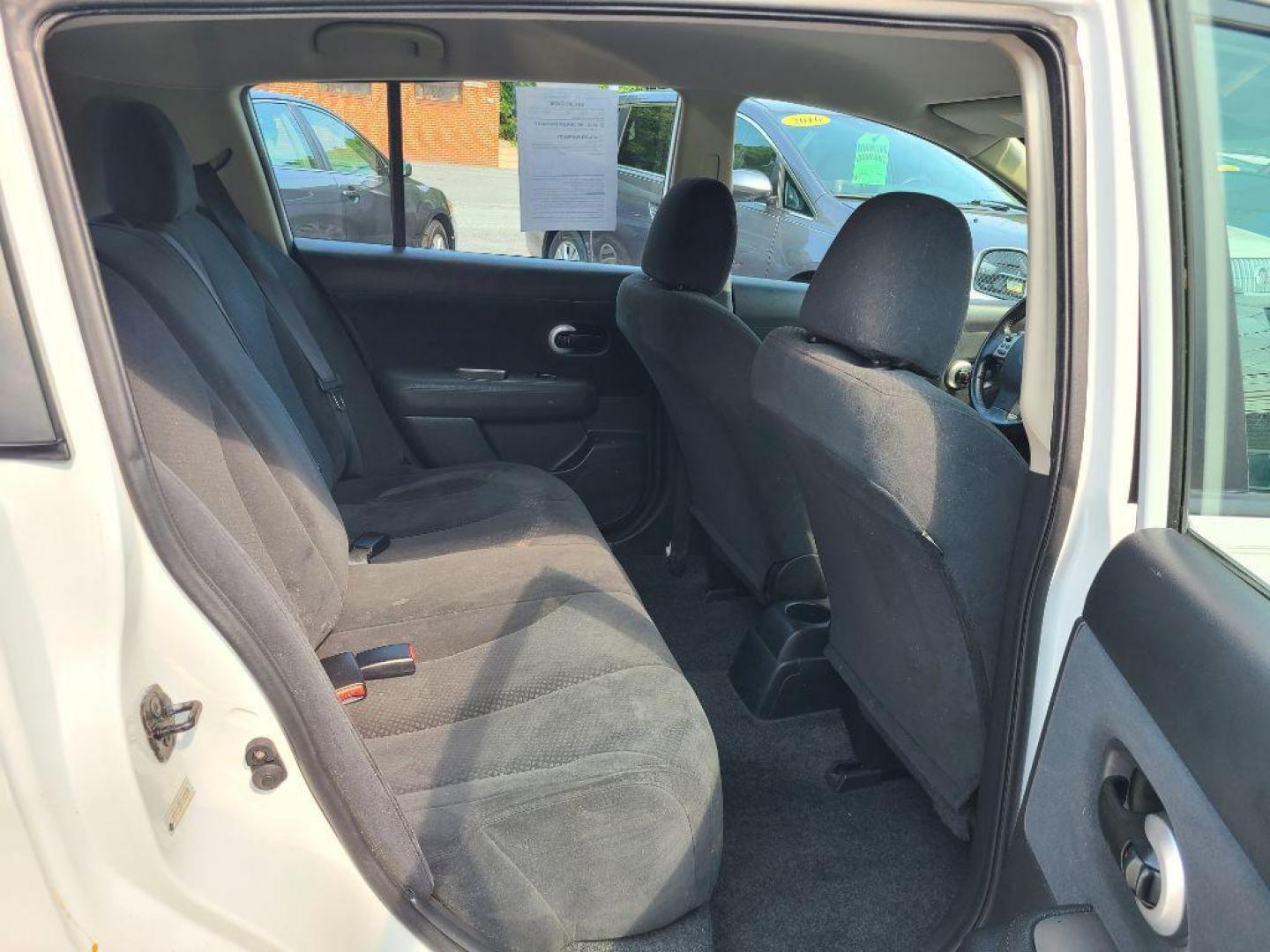 2012 WHITE NISSAN VERSA S (3N1BC1CP7CK) with an 1.8L engine, Continuously Variable transmission, located at 117 North Cameron Street, Harrisburg, PA, 17101, (717) 963-8962, 40.266762, -76.875259 - WE FINANCE!!! Good Credit/ Bad Credit/ No Credit - ALL Trade-Ins Welcomed!!! ***Guaranteed Credit Approval*** APPLY ONLINE or CALL us TODAY ;) Internet Prices and Marketplace Prices are SPECIAL discounted ***CASH DEALS*** Retail Prices are higher. Please call us to discuss your cash and finan - Photo#10