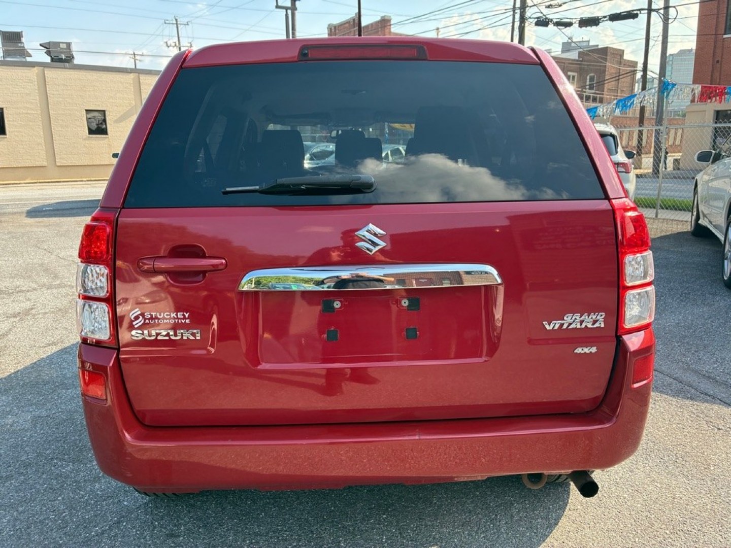 2012 RED SUZUKI GRAND VITARA PREMIUM (JS3TD0D64C4) with an 2.4L engine, Automatic transmission, located at 117 North Cameron Street, Harrisburg, PA, 17101, (717) 963-8962, 40.266762, -76.875259 - WE FINANCE!!! MOST vehicles are available for financing. Good Credit/ Challenged Credit/ No Credit - ALL Trade-Ins Welcomed!!! APPLY ONLINE or CALL us TODAY Please call us to discuss your cash and/or financing options. Thanks for checking our inventory! We're here to help.- Photo#3