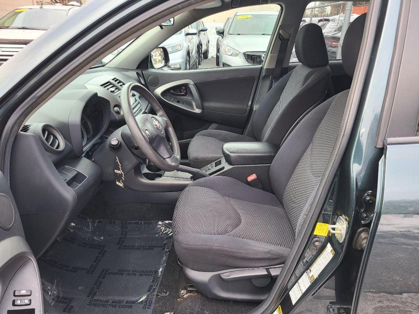 2012 BLACK TOYOTA RAV4 SPORT (2T3RF4DVXCW) with an 2.5L engine, Automatic transmission, located at 117 North Cameron Street, Harrisburg, PA, 17101, (717) 963-8962, 40.266762, -76.875259 - WE FINANCE!!! Good Credit/ Bad Credit/ No Credit - ALL Trade-Ins Welcomed!!! ***Guaranteed Credit Approval*** APPLY ONLINE or CALL us TODAY ;) Internet Prices and Marketplace Prices are SPECIAL discounted ***CASH DEALS*** Retail Prices are higher. Please call us to discuss your cash and finan - Photo#14