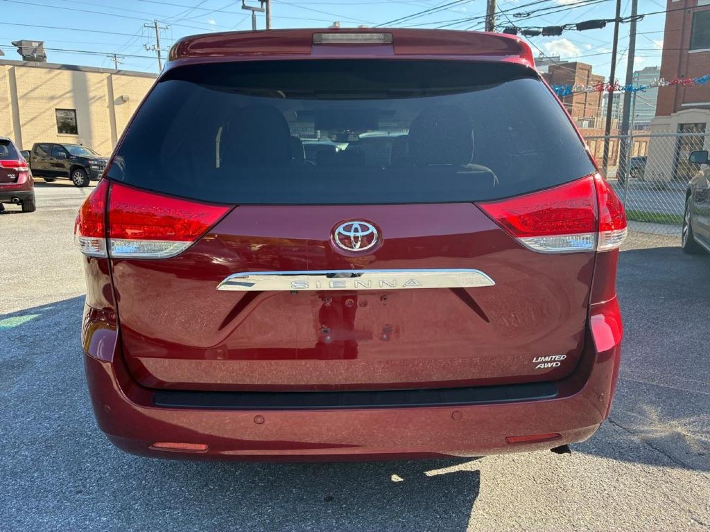 2012 RED TOYOTA SIENNA limited (5TDDK3DC2CS) with an 3.5L engine, Automatic transmission, located at 117 North Cameron Street, Harrisburg, PA, 17101, (717) 963-8962, 40.266762, -76.875259 - WE FINANCE!!! MOST vehicles are available for financing. Good Credit/ Challenged Credit/ No Credit - ALL Trade-Ins Welcomed!!! APPLY ONLINE or CALL us TODAY Please call us to discuss your cash and/or financing options. Thanks for checking our inventory! We're here to help. - Photo#3