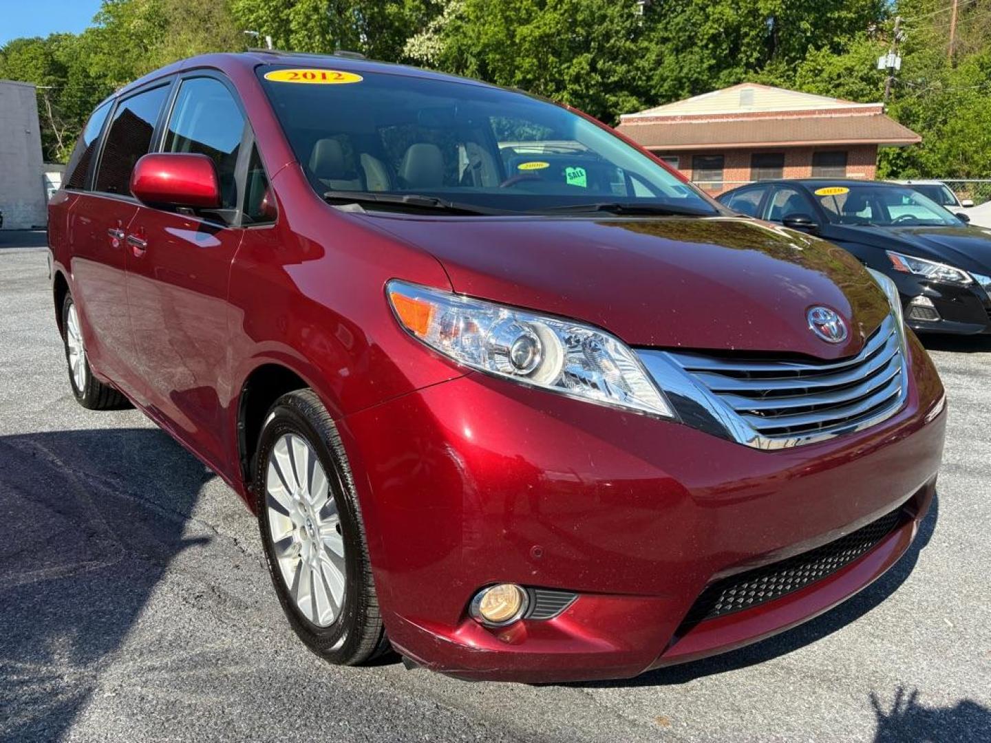 2012 RED TOYOTA SIENNA limited (5TDDK3DC2CS) with an 3.5L engine, Automatic transmission, located at 117 North Cameron Street, Harrisburg, PA, 17101, (717) 963-8962, 40.266762, -76.875259 - WE FINANCE!!! MOST vehicles are available for financing. Good Credit/ Challenged Credit/ No Credit - ALL Trade-Ins Welcomed!!! APPLY ONLINE or CALL us TODAY Please call us to discuss your cash and/or financing options. Thanks for checking our inventory! We're here to help. - Photo#6