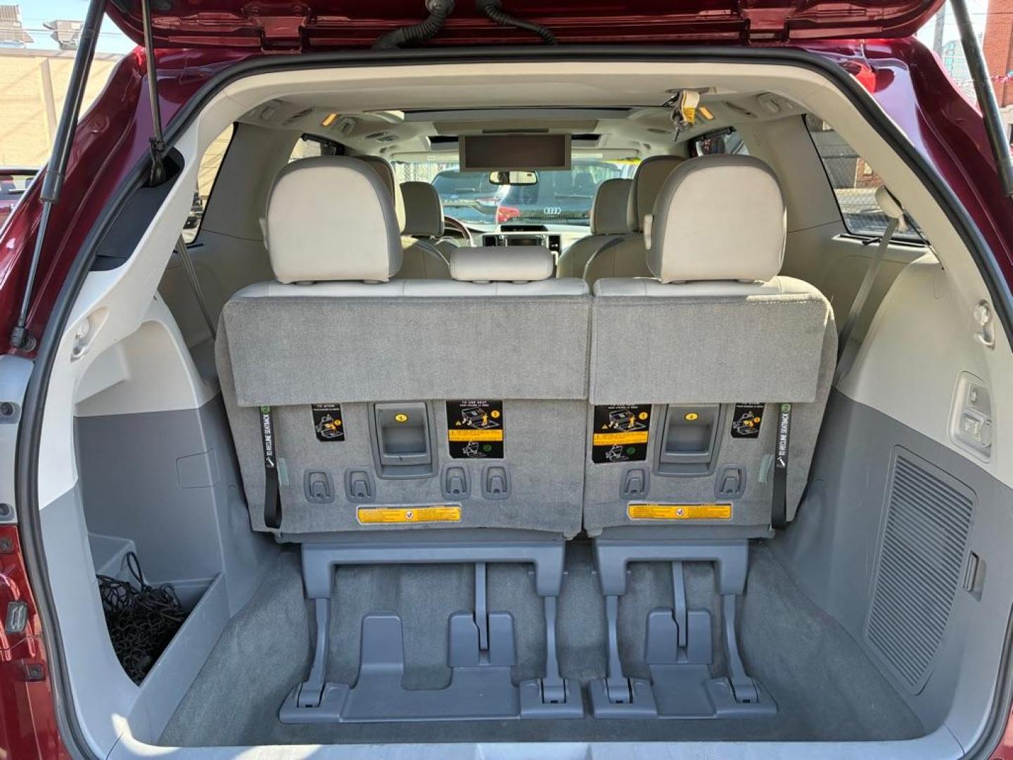 2012 RED TOYOTA SIENNA limited (5TDDK3DC2CS) with an 3.5L engine, Automatic transmission, located at 117 North Cameron Street, Harrisburg, PA, 17101, (717) 963-8962, 40.266762, -76.875259 - WE FINANCE!!! MOST vehicles are available for financing. Good Credit/ Challenged Credit/ No Credit - ALL Trade-Ins Welcomed!!! APPLY ONLINE or CALL us TODAY Please call us to discuss your cash and/or financing options. Thanks for checking our inventory! We're here to help. - Photo#12