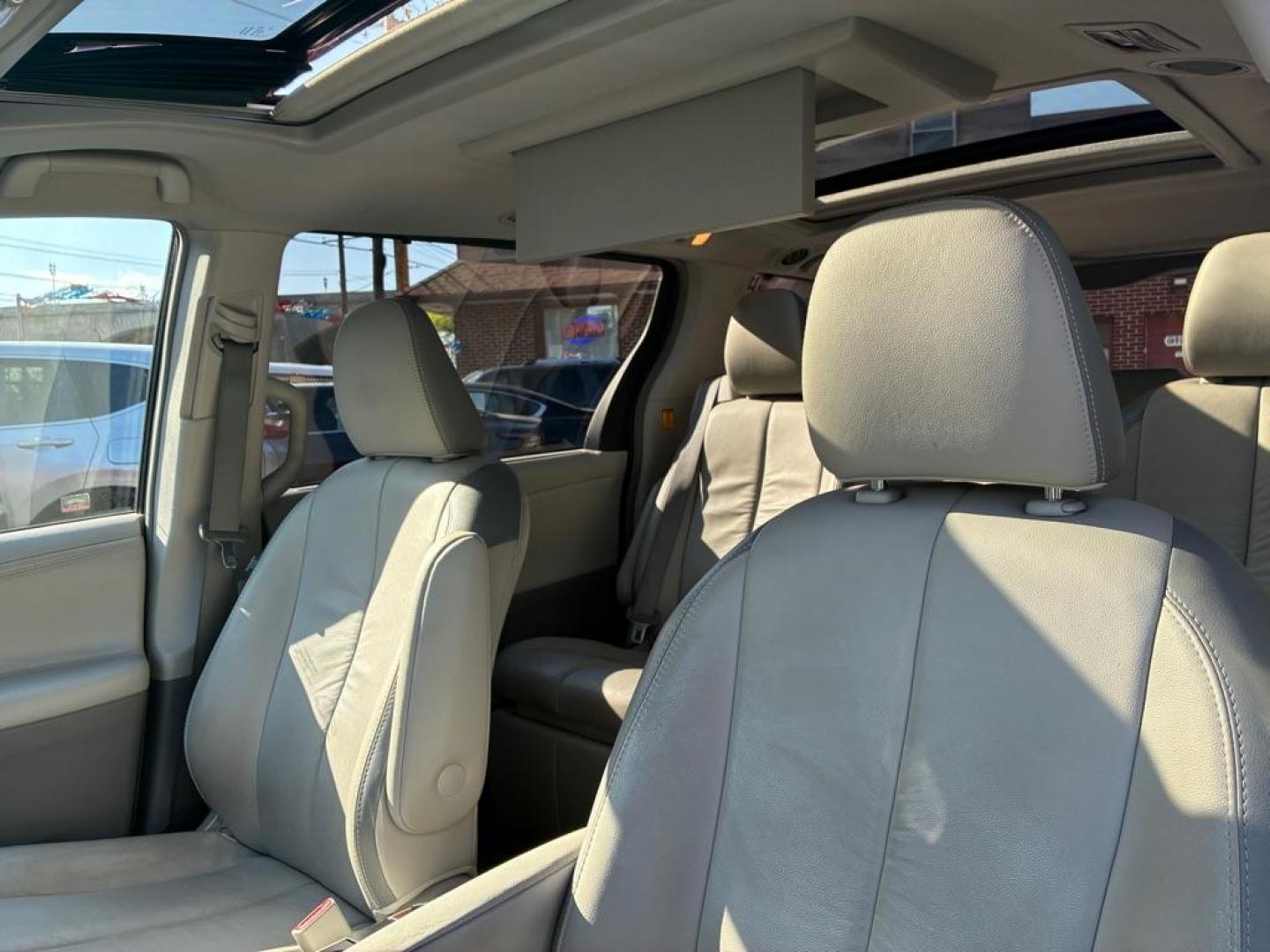 2012 RED TOYOTA SIENNA limited (5TDDK3DC2CS) with an 3.5L engine, Automatic transmission, located at 117 North Cameron Street, Harrisburg, PA, 17101, (717) 963-8962, 40.266762, -76.875259 - WE FINANCE!!! MOST vehicles are available for financing. Good Credit/ Challenged Credit/ No Credit - ALL Trade-Ins Welcomed!!! APPLY ONLINE or CALL us TODAY Please call us to discuss your cash and/or financing options. Thanks for checking our inventory! We're here to help. - Photo#15