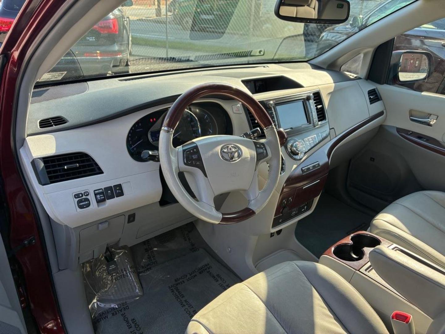 2012 RED TOYOTA SIENNA limited (5TDDK3DC2CS) with an 3.5L engine, Automatic transmission, located at 117 North Cameron Street, Harrisburg, PA, 17101, (717) 963-8962, 40.266762, -76.875259 - WE FINANCE!!! MOST vehicles are available for financing. Good Credit/ Challenged Credit/ No Credit - ALL Trade-Ins Welcomed!!! APPLY ONLINE or CALL us TODAY Please call us to discuss your cash and/or financing options. Thanks for checking our inventory! We're here to help. - Photo#16
