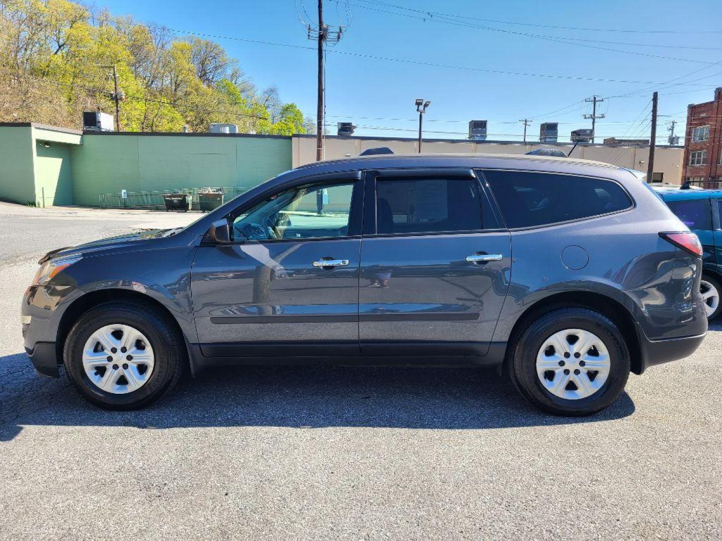 2013 GRAY CHEVROLET TRAVERSE LS (1GNKVFED0DJ) with an 3.6L engine, Automatic transmission, located at 117 North Cameron Street, Harrisburg, PA, 17101, (717) 963-8962, 40.266762, -76.875259 - WE FINANCE!!! Good Credit/ Bad Credit/ No Credit - ALL Trade-Ins Welcomed!!! ***Guaranteed Credit Approval*** APPLY ONLINE or CALL us TODAY ;) Internet Prices and Marketplace Prices are SPECIAL discounted ***CASH DEALS*** Retail Prices are higher. Please call us to discuss your cash and finan - Photo#1