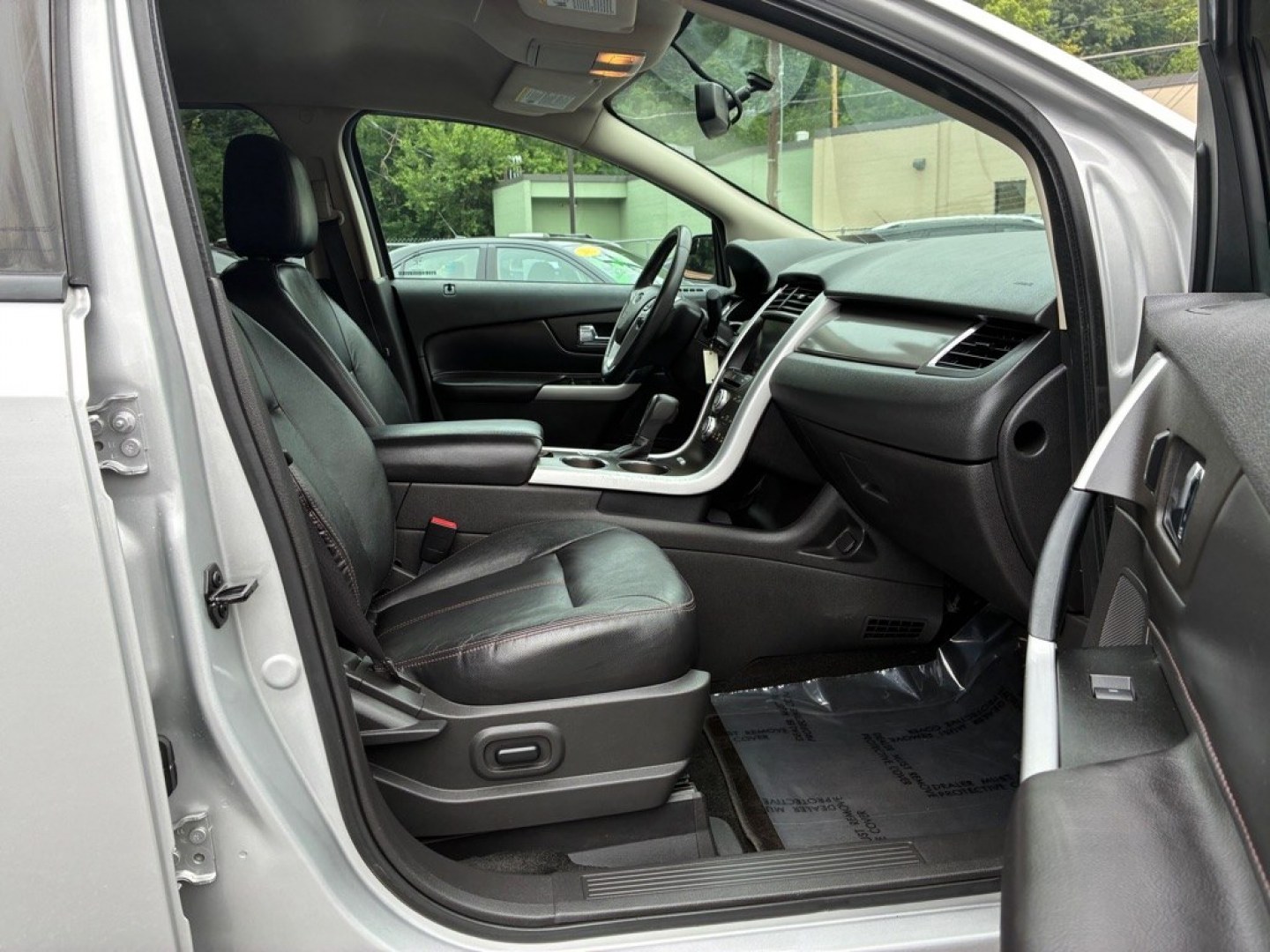 2013 SILVER FORD EDGE SEL (2FMDK4JC4DB) with an 3.5L engine, Automatic transmission, located at 117 North Cameron Street, Harrisburg, PA, 17101, (717) 963-8962, 40.266762, -76.875259 - WE FINANCE!!! MOST vehicles are available for financing. Good Credit/ Challenged Credit/ No Credit - ALL Trade-Ins Welcomed!!! APPLY ONLINE or CALL us TODAY Please call us to discuss your cash and/or financing options. Thanks for checking our inventory! We're here to help.- Photo#8