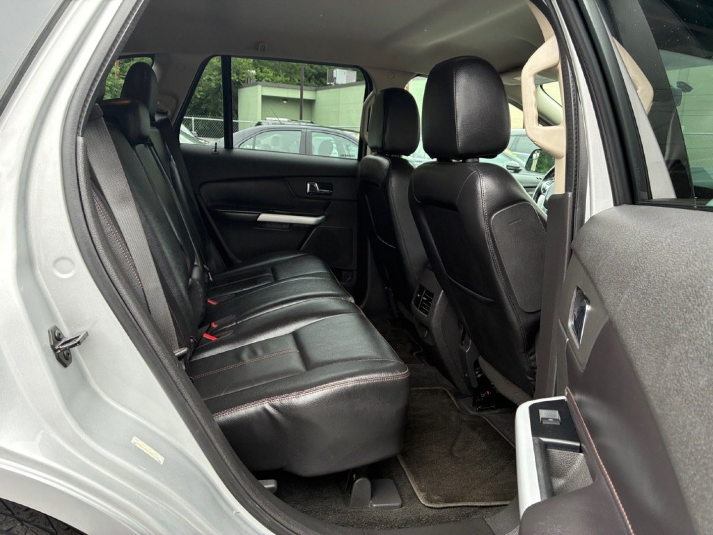 2013 SILVER FORD EDGE SEL (2FMDK4JC4DB) with an 3.5L engine, Automatic transmission, located at 117 North Cameron Street, Harrisburg, PA, 17101, (717) 963-8962, 40.266762, -76.875259 - WE FINANCE!!! MOST vehicles are available for financing. Good Credit/ Challenged Credit/ No Credit - ALL Trade-Ins Welcomed!!! APPLY ONLINE or CALL us TODAY Please call us to discuss your cash and/or financing options. Thanks for checking our inventory! We're here to help.- Photo#9