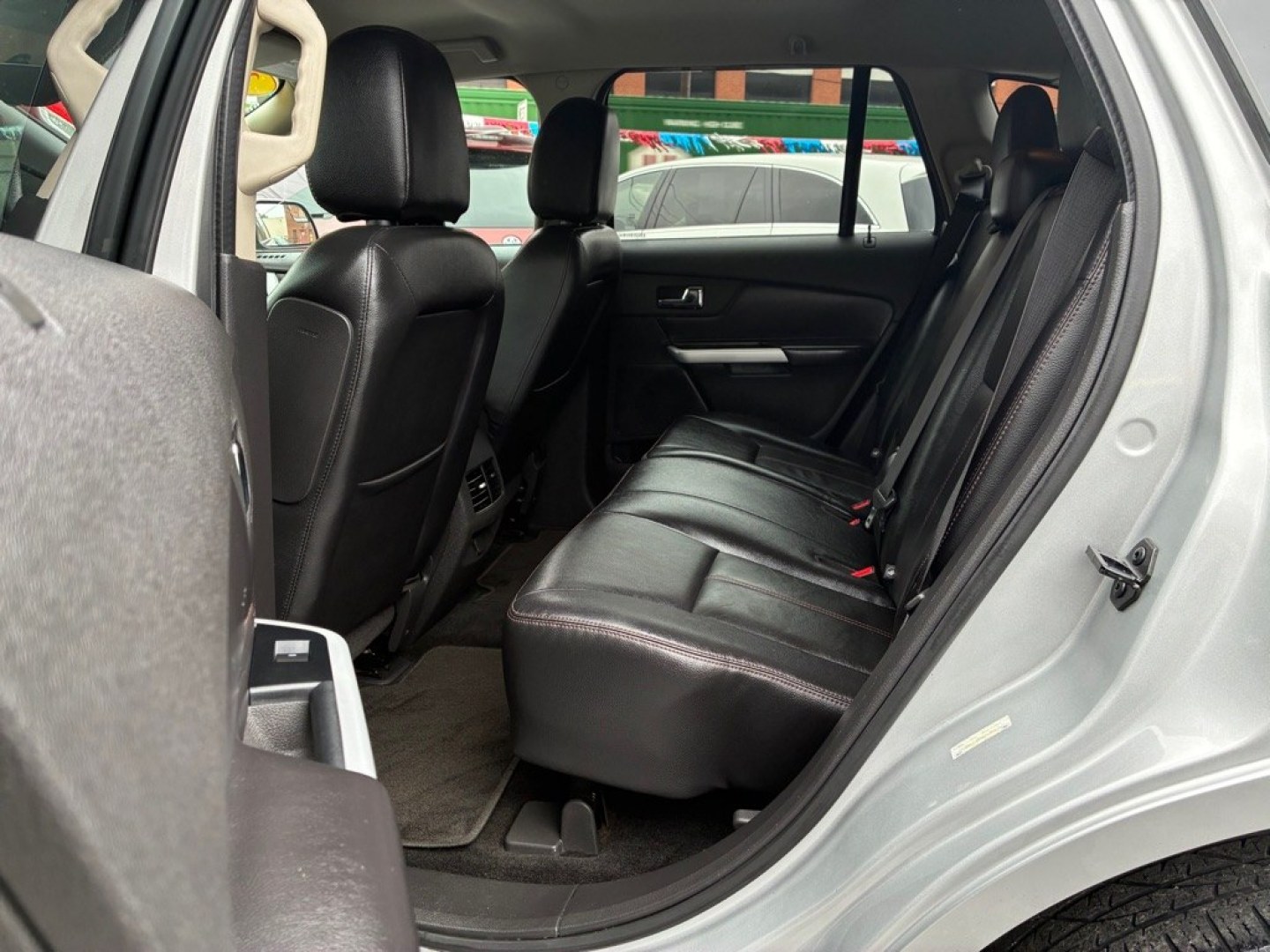 2013 SILVER FORD EDGE SEL (2FMDK4JC4DB) with an 3.5L engine, Automatic transmission, located at 117 North Cameron Street, Harrisburg, PA, 17101, (717) 963-8962, 40.266762, -76.875259 - WE FINANCE!!! MOST vehicles are available for financing. Good Credit/ Challenged Credit/ No Credit - ALL Trade-Ins Welcomed!!! APPLY ONLINE or CALL us TODAY Please call us to discuss your cash and/or financing options. Thanks for checking our inventory! We're here to help.- Photo#11