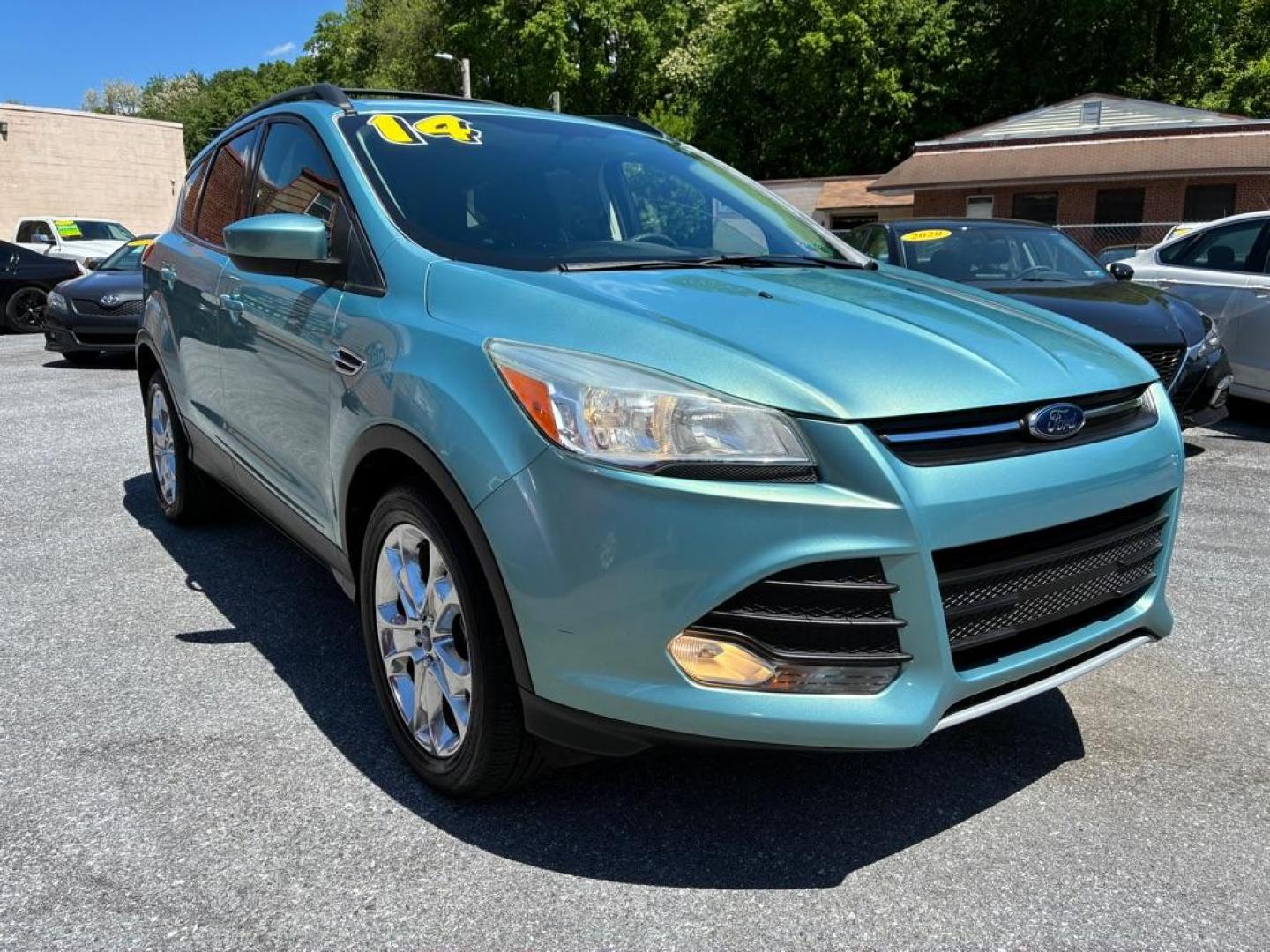 2013 GREEN FORD ESCAPE SE (1FMCU0GX1DU) with an 1.6L engine, Automatic transmission, located at 117 North Cameron Street, Harrisburg, PA, 17101, (717) 963-8962, 40.266762, -76.875259 - WE FINANCE!!! MOST vehicles are available for financing. Good Credit/ Challenged Credit/ No Credit - ALL Trade-Ins Welcomed!!! APPLY ONLINE or CALL us TODAY Please call us to discuss your cash and/or financing options. Thanks for checking our inventory! We're here to help. - Photo#6