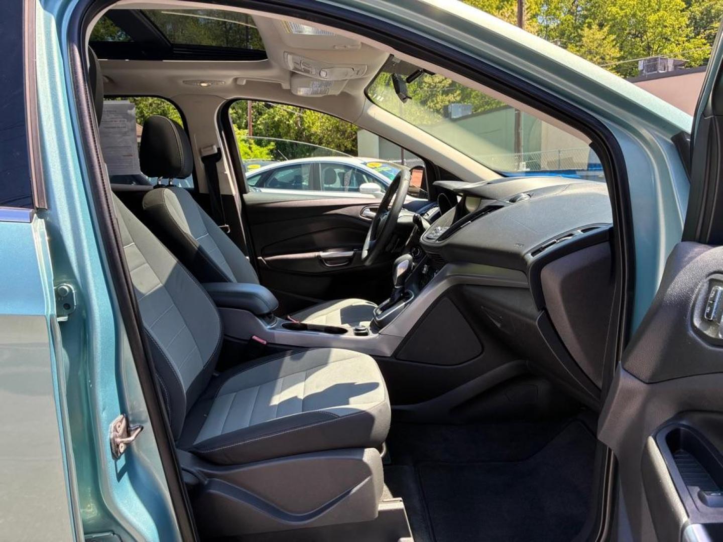 2013 GREEN FORD ESCAPE SE (1FMCU0GX1DU) with an 1.6L engine, Automatic transmission, located at 117 North Cameron Street, Harrisburg, PA, 17101, (717) 963-8962, 40.266762, -76.875259 - WE FINANCE!!! MOST vehicles are available for financing. Good Credit/ Challenged Credit/ No Credit - ALL Trade-Ins Welcomed!!! APPLY ONLINE or CALL us TODAY Please call us to discuss your cash and/or financing options. Thanks for checking our inventory! We're here to help. - Photo#8
