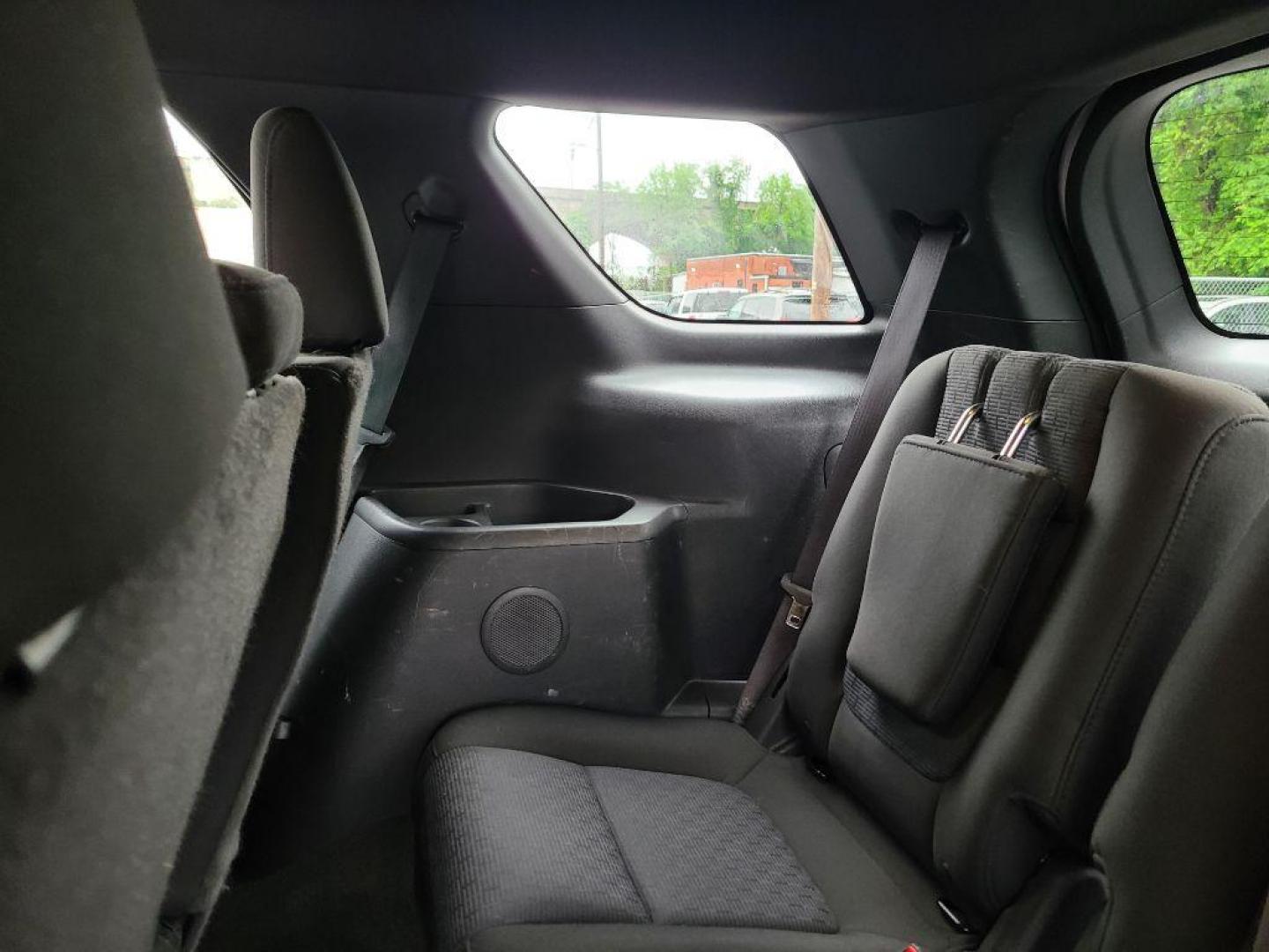 2013 WHITE FORD EXPLORER XLT (1FM5K7D85DG) with an 3.5L engine, Automatic transmission, located at 117 North Cameron Street, Harrisburg, PA, 17101, (717) 963-8962, 40.266762, -76.875259 - WE FINANCE!!! Good Credit/ Bad Credit/ No Credit - ALL Trade-Ins Welcomed!!! ***Guaranteed Credit Approval*** APPLY ONLINE or CALL us TODAY ;) Internet Prices and Marketplace Prices are SPECIAL discounted ***CASH DEALS*** Retail Prices are higher. Please call us to discuss your cash and finan - Photo#15