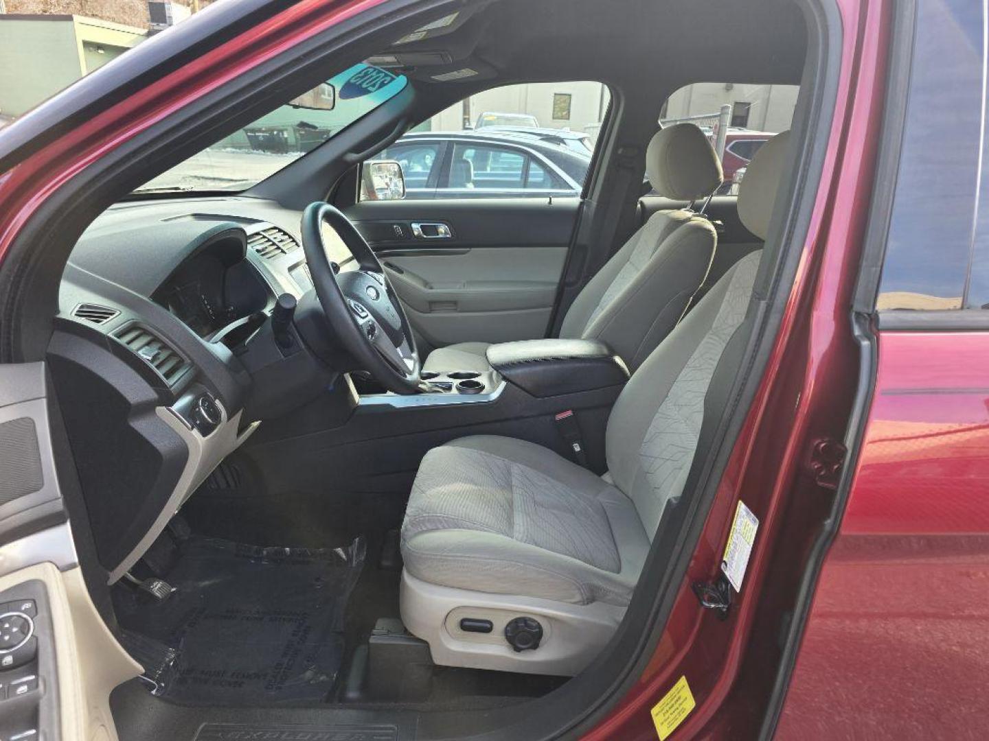2013 RED FORD EXPLORER BASE (1FM5K7B9XDG) with an 2.0L engine, Automatic transmission, located at 117 North Cameron Street, Harrisburg, PA, 17101, (717) 963-8962, 40.266762, -76.875259 - WE FINANCE!!! Good Credit/ Bad Credit/ No Credit - ALL Trade-Ins Welcomed!!! ***Guaranteed Credit Approval*** APPLY ONLINE or CALL us TODAY ;) Please call us to discuss your cash and financing options. - Photo#15