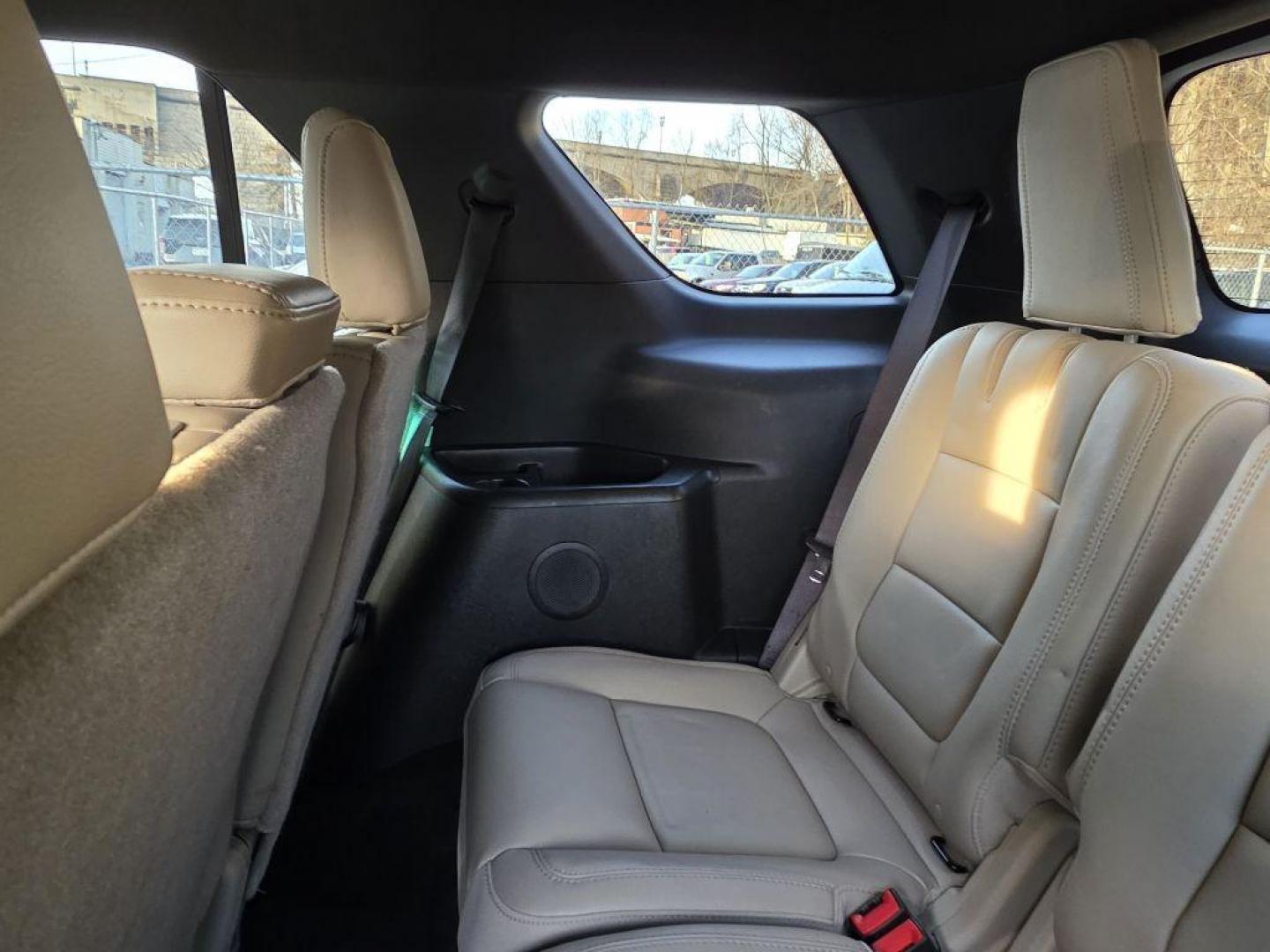 2013 GRAY FORD EXPLORER XLT (1FM5K8D87DG) with an 3.5L engine, Automatic transmission, located at 117 North Cameron Street, Harrisburg, PA, 17101, (717) 963-8962, 40.266762, -76.875259 - WE FINANCE!!! Good Credit/ Bad Credit/ No Credit - ALL Trade-Ins Welcomed!!! ***Guaranteed Credit Approval*** APPLY ONLINE or CALL us TODAY ;) Please call us to discuss your cash and financing options. - Photo#14