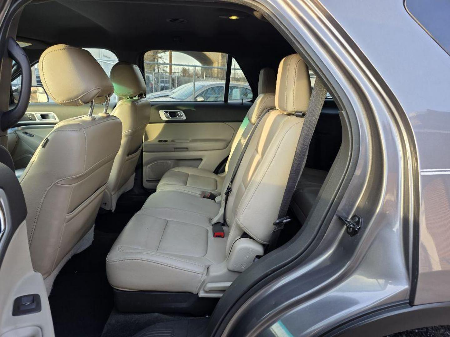 2013 GRAY FORD EXPLORER XLT (1FM5K8D87DG) with an 3.5L engine, Automatic transmission, located at 117 North Cameron Street, Harrisburg, PA, 17101, (717) 963-8962, 40.266762, -76.875259 - WE FINANCE!!! Good Credit/ Bad Credit/ No Credit - ALL Trade-Ins Welcomed!!! ***Guaranteed Credit Approval*** APPLY ONLINE or CALL us TODAY ;) Please call us to discuss your cash and financing options. - Photo#15