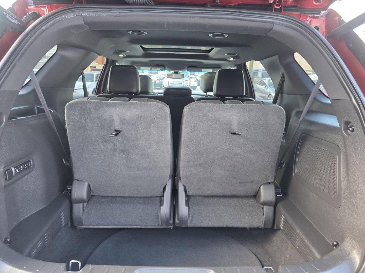 2013 RED FORD EXPLORER LIMITED (1FM5K8F80DG) with an 3.5L engine, Automatic transmission, located at 117 North Cameron Street, Harrisburg, PA, 17101, (717) 963-8962, 40.266762, -76.875259 - WE FINANCE!!! Good Credit/ Challenged Credit/ No Credit - ALL Trade-Ins Welcomed!!! APPLY ONLINE or CALL us TODAY ;) Please call us to discuss your cash and/or financing options. - Photo#12