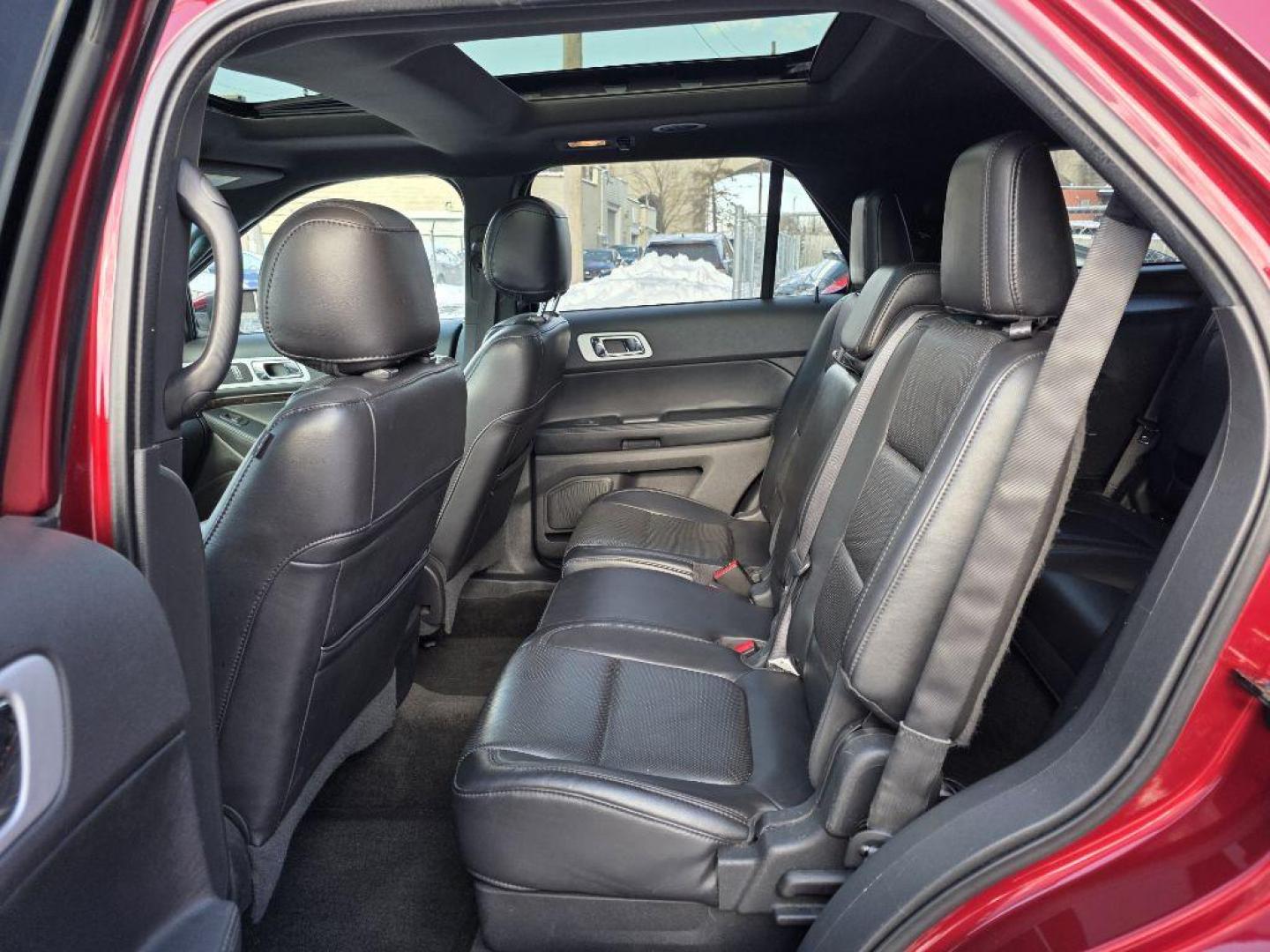 2013 RED FORD EXPLORER LIMITED (1FM5K8F80DG) with an 3.5L engine, Automatic transmission, located at 117 North Cameron Street, Harrisburg, PA, 17101, (717) 963-8962, 40.266762, -76.875259 - WE FINANCE!!! Good Credit/ Challenged Credit/ No Credit - ALL Trade-Ins Welcomed!!! APPLY ONLINE or CALL us TODAY ;) Please call us to discuss your cash and/or financing options. - Photo#14