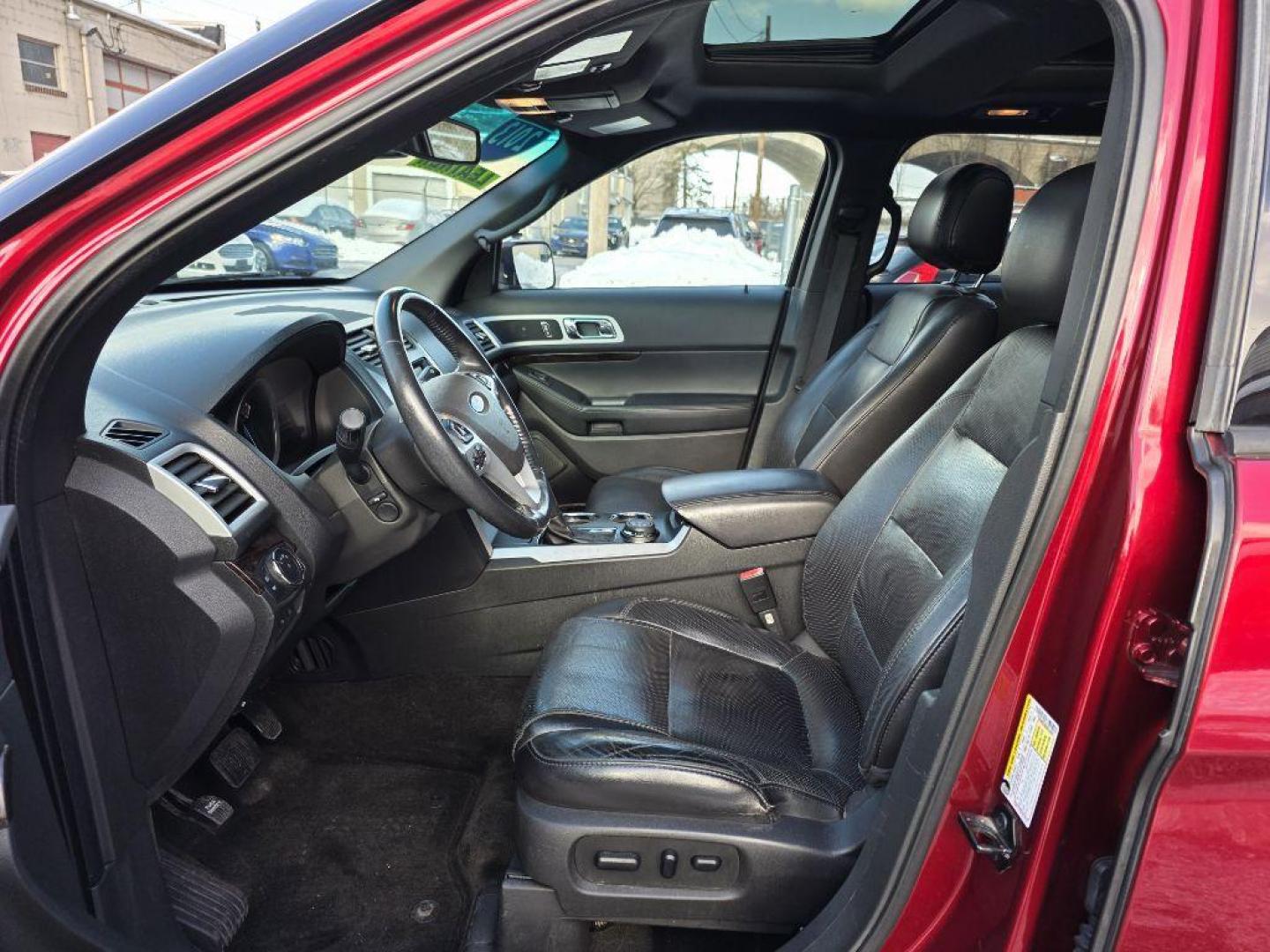 2013 RED FORD EXPLORER LIMITED (1FM5K8F80DG) with an 3.5L engine, Automatic transmission, located at 117 North Cameron Street, Harrisburg, PA, 17101, (717) 963-8962, 40.266762, -76.875259 - WE FINANCE!!! Good Credit/ Challenged Credit/ No Credit - ALL Trade-Ins Welcomed!!! APPLY ONLINE or CALL us TODAY ;) Please call us to discuss your cash and/or financing options. - Photo#15