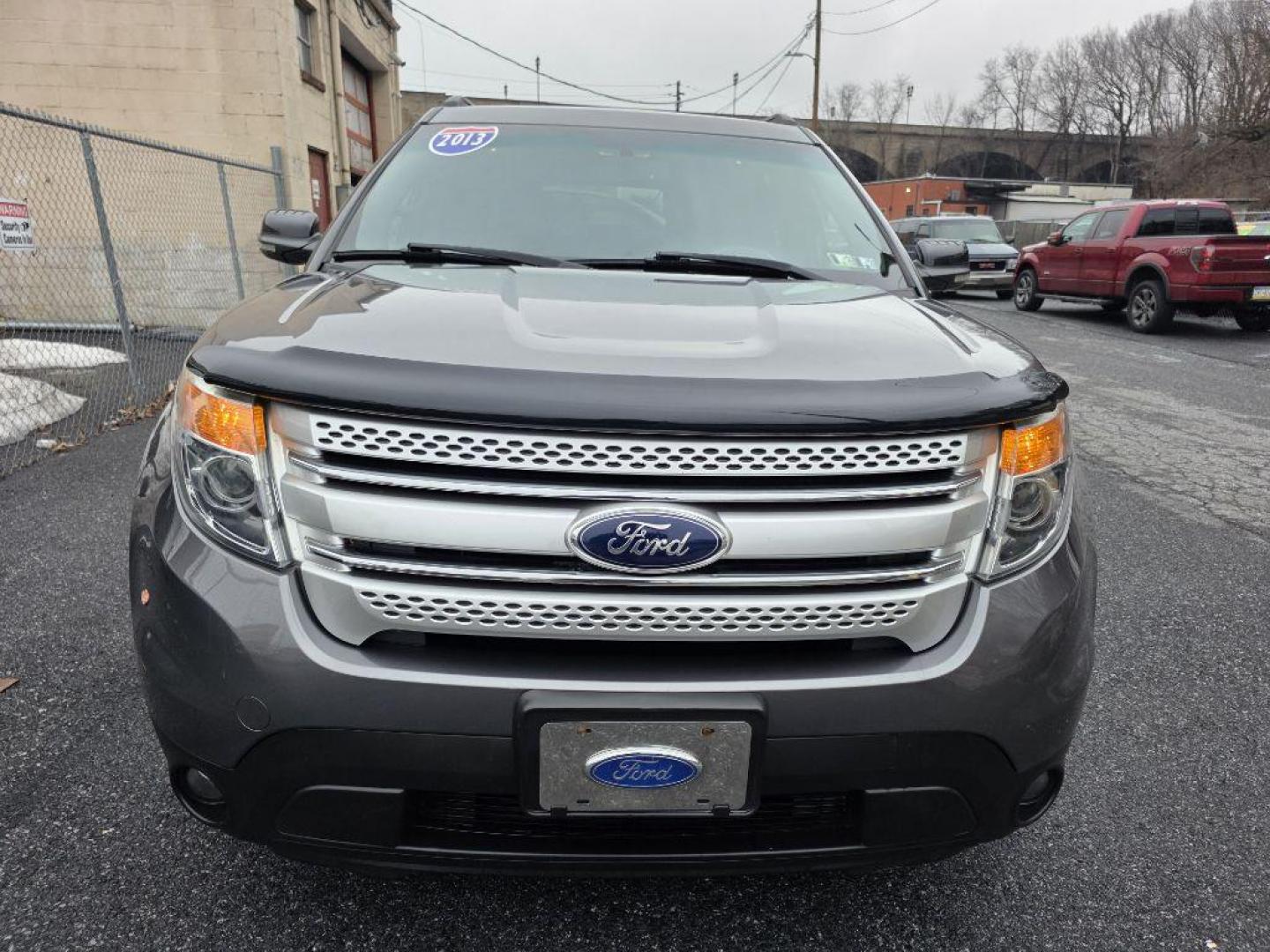 2013 GRAY FORD EXPLORER XLT (1FM5K8D84DG) with an 3.5L engine, Automatic transmission, located at 117 North Cameron Street, Harrisburg, PA, 17101, (717) 963-8962, 40.266762, -76.875259 - WE FINANCE!!! Good Credit/ Challenged Credit/ No Credit - ALL Trade-Ins Welcomed!!! APPLY ONLINE or CALL us TODAY ;) Please call us to discuss your cash and/or financing options. - Photo#6