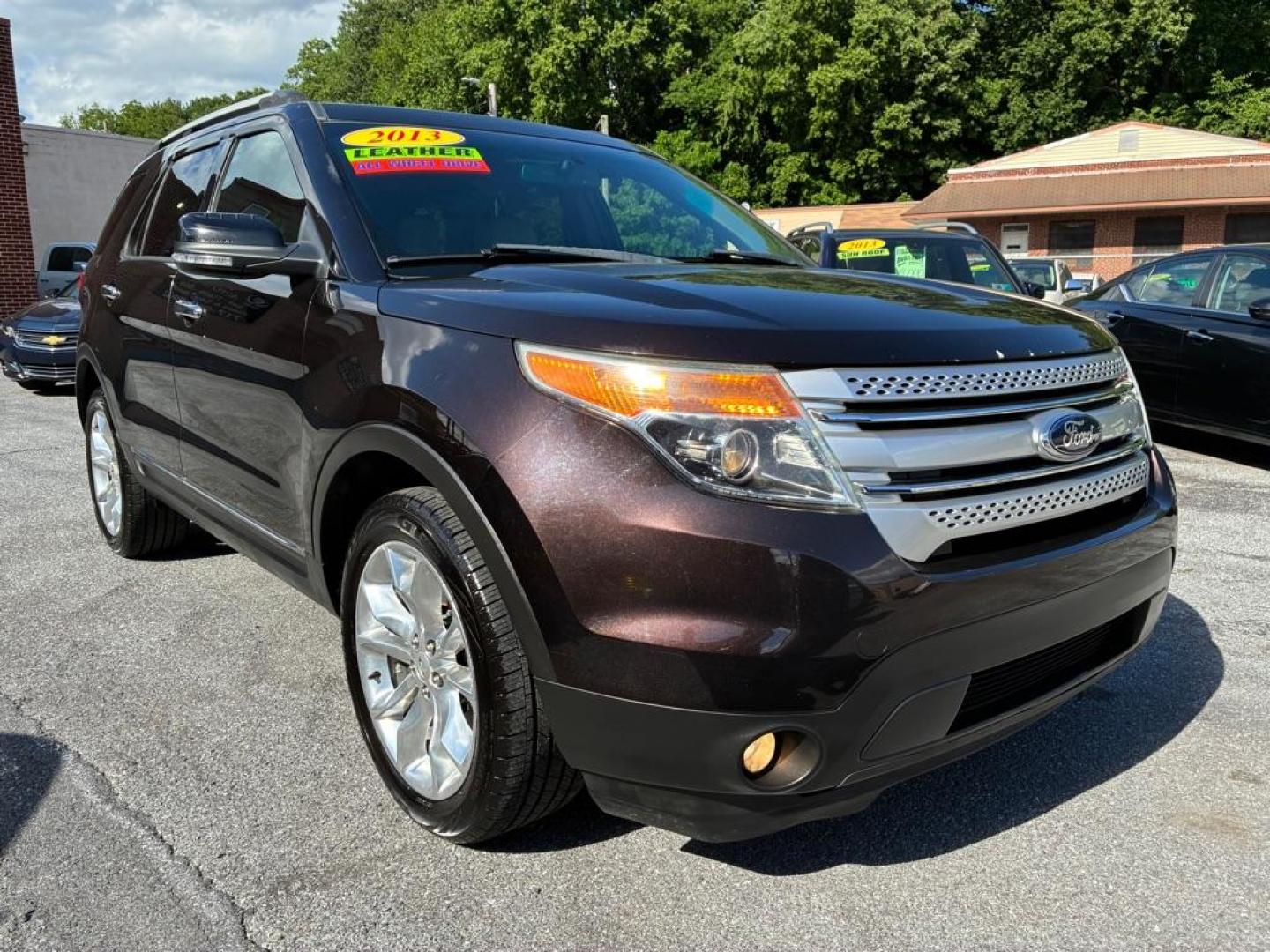 2013 BROWN FORD EXPLORER XLT (1FM5K8D89DG) with an 3.5L engine, Automatic transmission, located at 117 North Cameron Street, Harrisburg, PA, 17101, (717) 963-8962, 40.266762, -76.875259 - WE FINANCE!!! MOST vehicles are available for financing. Good Credit/ Challenged Credit/ No Credit - ALL Trade-Ins Welcomed!!! APPLY ONLINE or CALL us TODAY Please call us to discuss your cash and/or financing options. Thanks for checking our inventory! We're here to help. - Photo#6