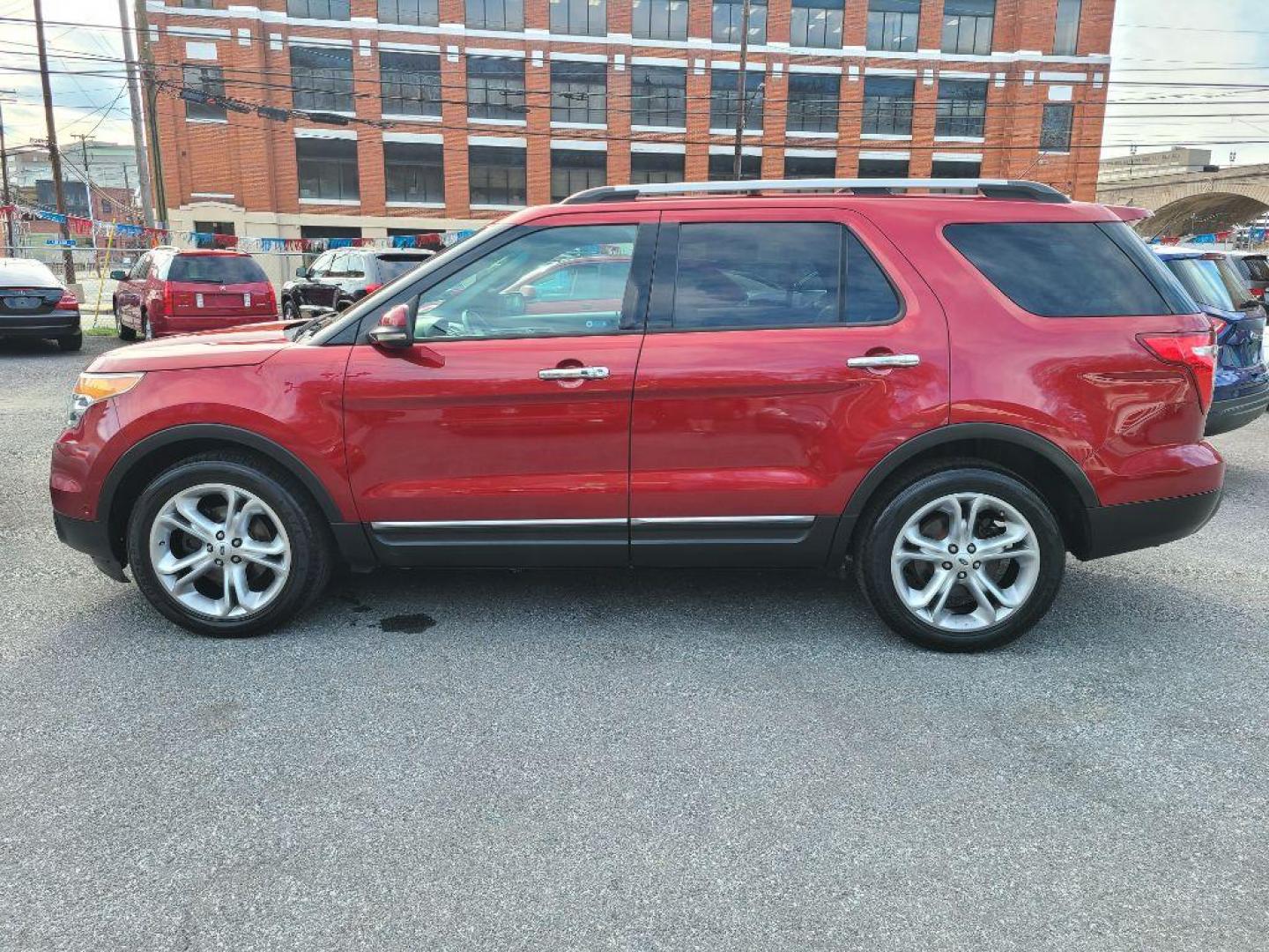 2013 RED FORD EXPLORER LIMITED (1FM5K8F87DG) with an 3.5L engine, Automatic transmission, located at 7981 Paxton Street, Harrisburg, PA, 17111, (717) 561-2926, 40.261490, -76.749229 - WE FINANCE!!! Good Credit/ Bad Credit/ No Credit - ALL Trade-Ins Welcomed!!! ***Guaranteed Credit Approval*** APPLY ONLINE or CALL us TODAY ;) Internet Prices and Marketplace Prices are SPECIAL discounted ***CASH DEALS*** Retail Prices are higher. Please call us to discuss your cash and finan - Photo#1