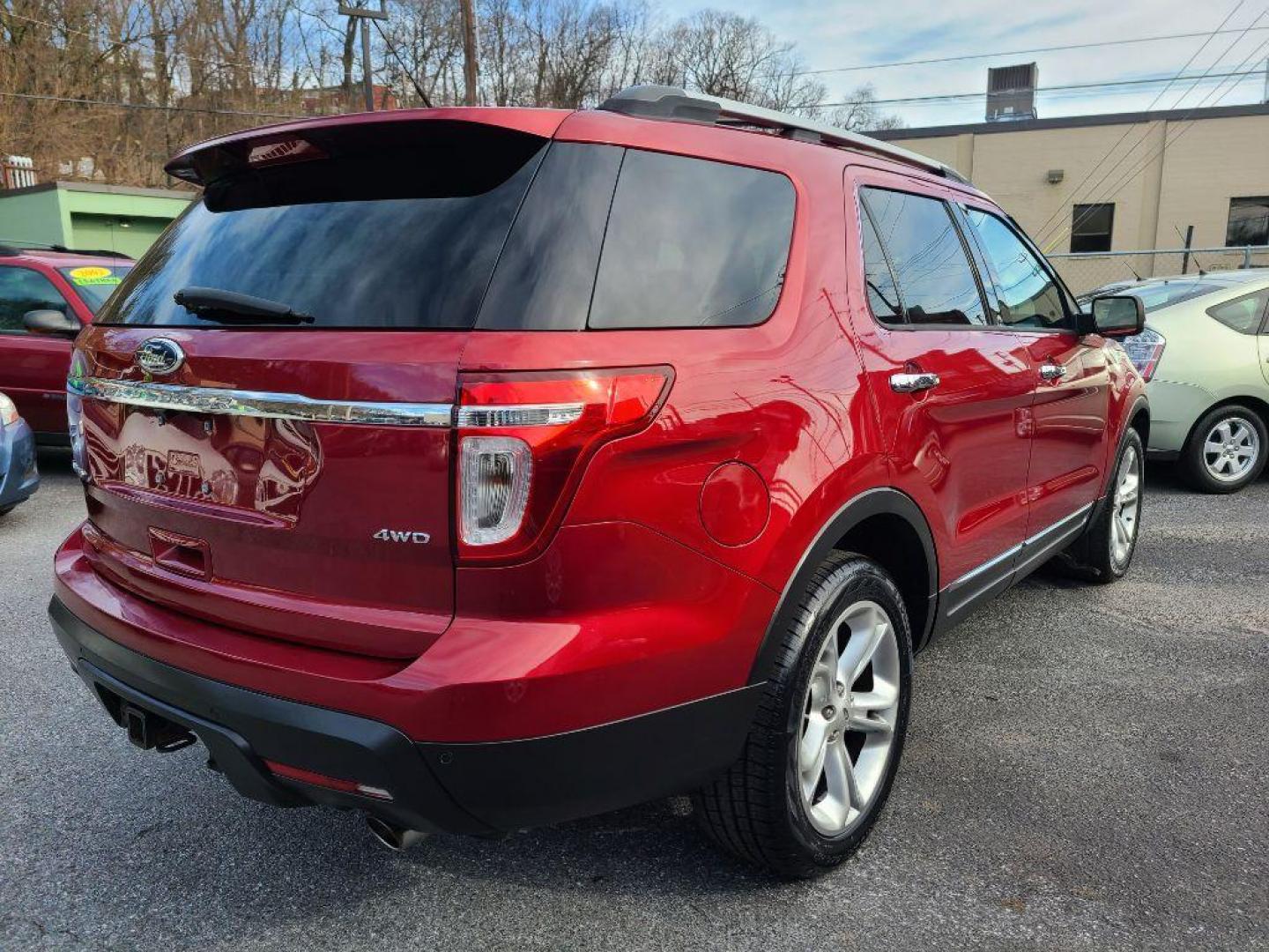 2013 RED FORD EXPLORER LIMITED (1FM5K8F87DG) with an 3.5L engine, Automatic transmission, located at 7981 Paxton Street, Harrisburg, PA, 17111, (717) 561-2926, 40.261490, -76.749229 - WE FINANCE!!! Good Credit/ Bad Credit/ No Credit - ALL Trade-Ins Welcomed!!! ***Guaranteed Credit Approval*** APPLY ONLINE or CALL us TODAY ;) Internet Prices and Marketplace Prices are SPECIAL discounted ***CASH DEALS*** Retail Prices are higher. Please call us to discuss your cash and finan - Photo#4