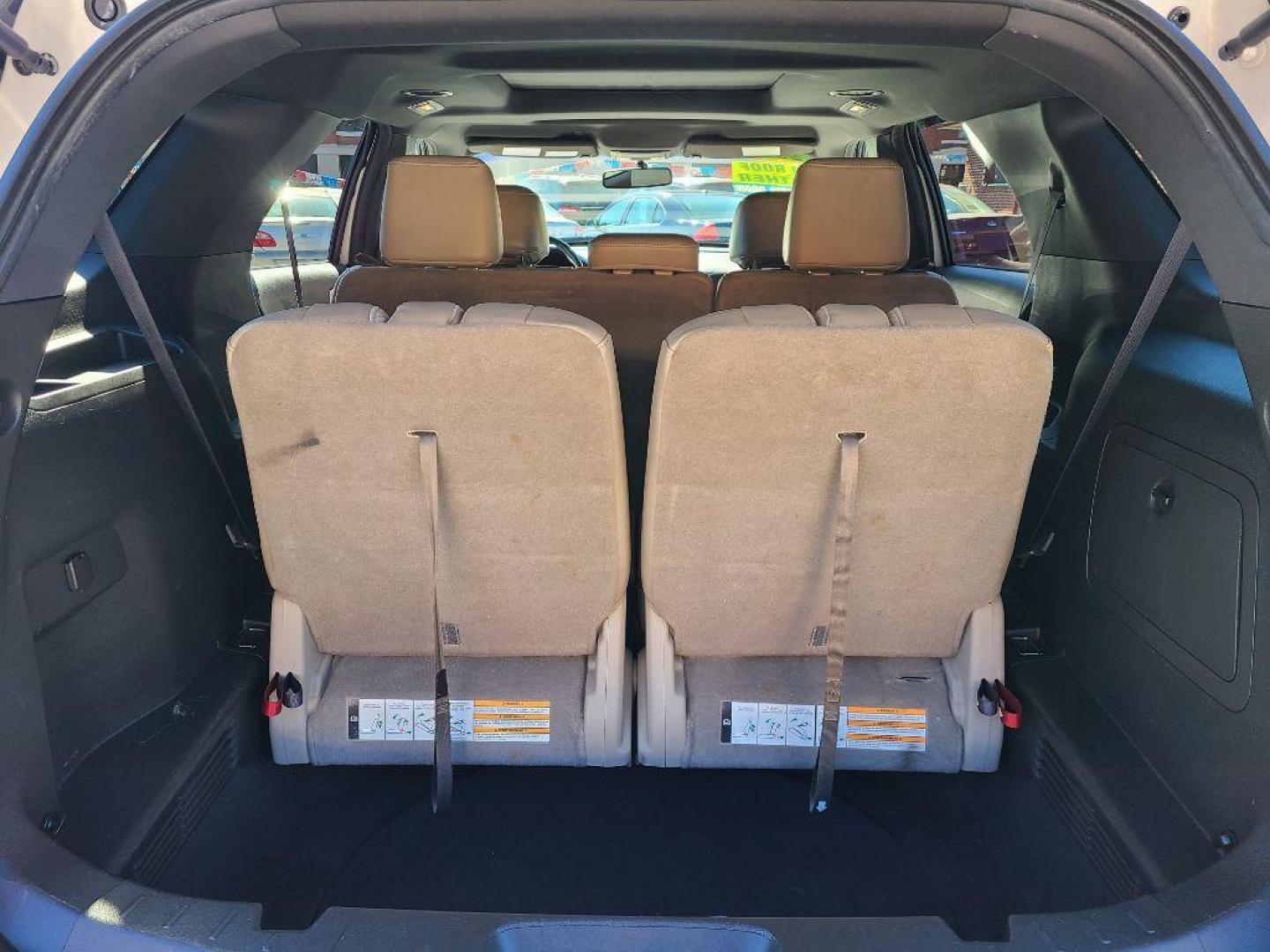 2013 WHITE FORD EXPLORER XLT (1FM5K8D89DG) with an 3.5L engine, Automatic transmission, located at 7981 Paxton Street, Harrisburg, PA, 17111, (717) 561-2926, 40.261490, -76.749229 - WE FINANCE!!! Good Credit/ Bad Credit/ No Credit - ALL Trade-Ins Welcomed!!! ***Guaranteed Credit Approval*** APPLY ONLINE or CALL us TODAY ;) Internet Prices and Marketplace Prices are SPECIAL discounted ***CASH DEALS*** Retail Prices are higher. Please call us to discuss your cash and finan - Photo#13