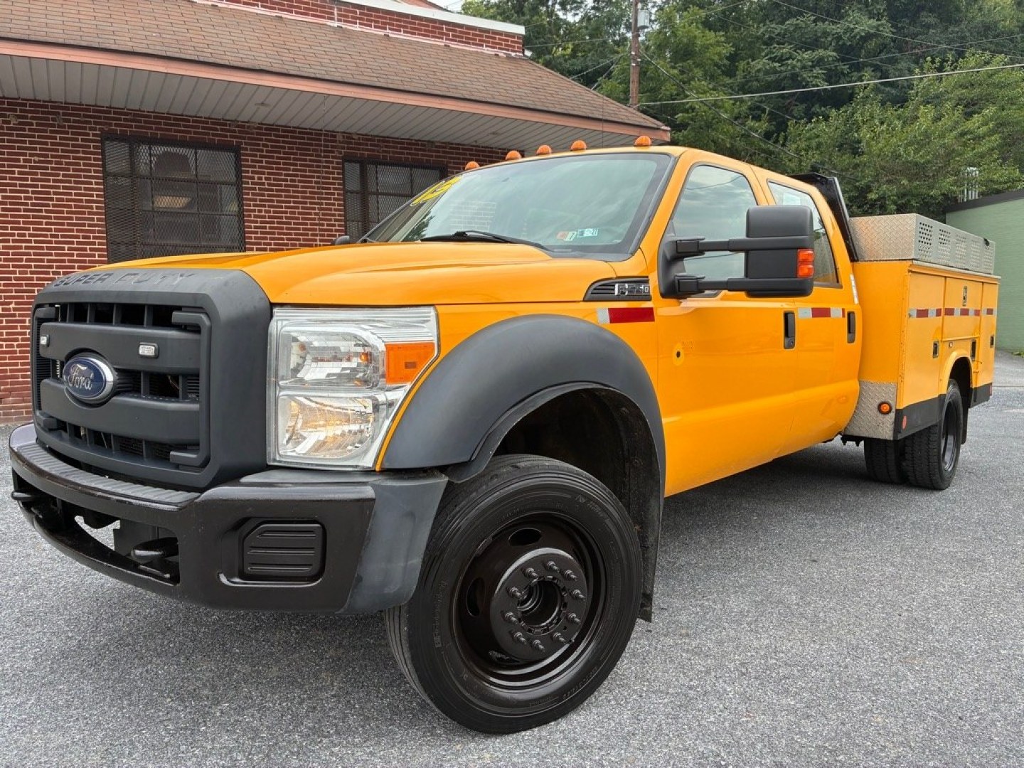 2013 YELLOW FORD F550 SUPER DUTY (1FD0W5GY1DE) with an 6.8L engine, Automatic transmission, located at 7981 Paxton Street, Harrisburg, PA, 17111, (717) 561-2926, 40.261490, -76.749229 - Hard Top 10-Cylinder Gasoline Natural A/T Power Steering Gray Vinyl Seats A/C Power Windows Power Door Locks Driver Air Bag WE FINANCE!!! MOST vehicles are available for financing. Good Credit/ Challenged Credit/ No Credit - ALL Trade-Ins Welcomed!!! APPLY ONLINE or CALL us TODA- Photo#0