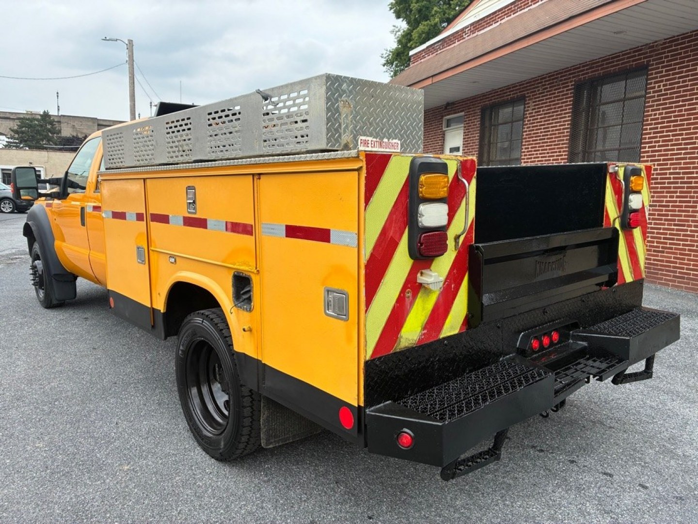 2013 YELLOW FORD F550 SUPER DUTY (1FD0W5GY1DE) with an 6.8L engine, Automatic transmission, located at 7981 Paxton Street, Harrisburg, PA, 17111, (717) 561-2926, 40.261490, -76.749229 - Hard Top 10-Cylinder Gasoline Natural A/T Power Steering Gray Vinyl Seats A/C Power Windows Power Door Locks Driver Air Bag WE FINANCE!!! MOST vehicles are available for financing. Good Credit/ Challenged Credit/ No Credit - ALL Trade-Ins Welcomed!!! APPLY ONLINE or CALL us TODA- Photo#2