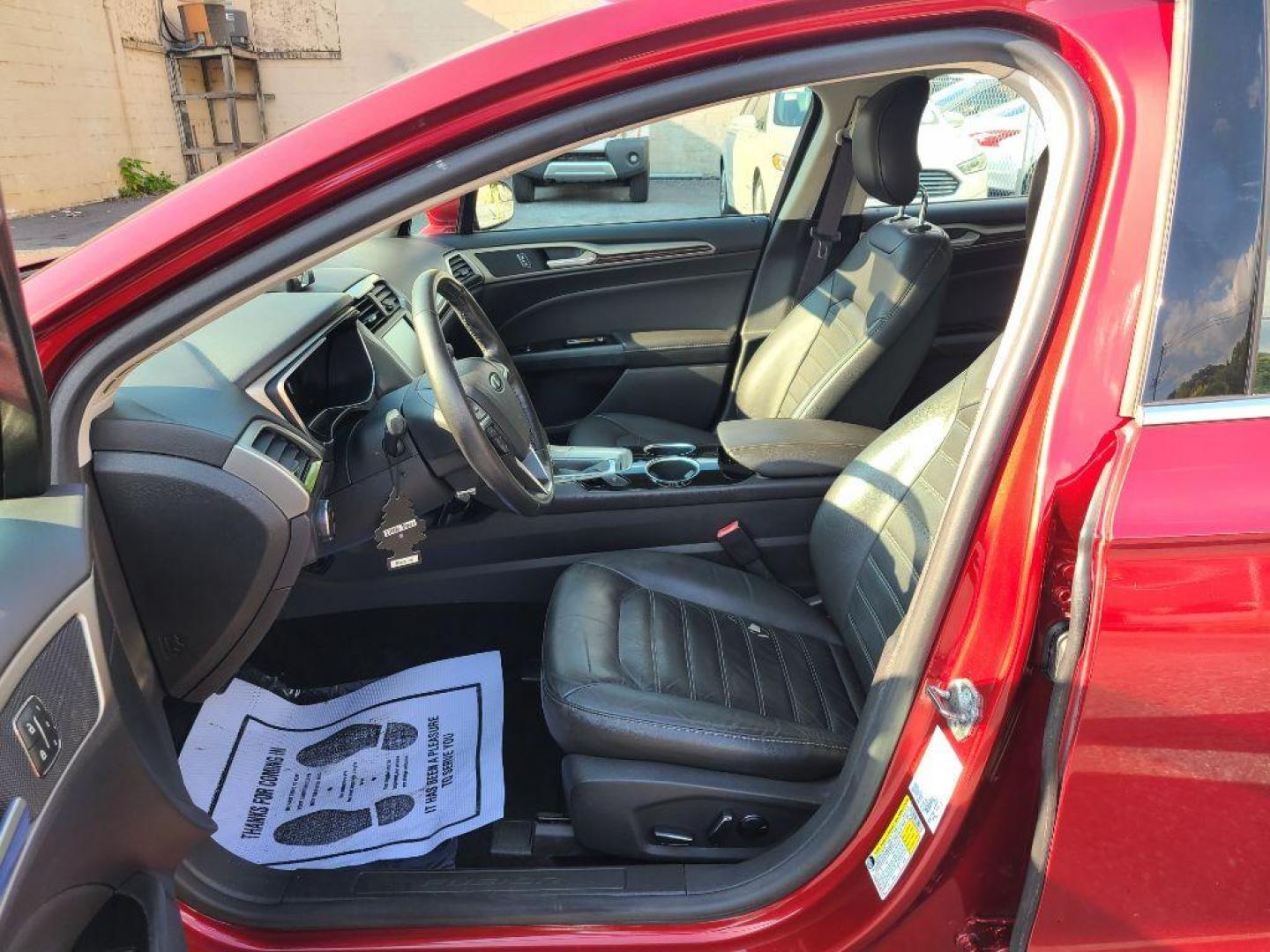 2013 RED FORD FUSION SE HYBRID (3FA6P0LU6DR) with an 2.0L engine, Continuously Variable transmission, located at 117 North Cameron Street, Harrisburg, PA, 17101, (717) 963-8962, 40.266762, -76.875259 - WE FINANCE!!! Good Credit/ Bad Credit/ No Credit - ALL Trade-Ins Welcomed!!! ***Guaranteed Credit Approval*** APPLY ONLINE or CALL us TODAY ;) Internet Prices and Marketplace Prices are SPECIAL discounted ***CASH DEALS*** Retail Prices are higher. Please call us to discuss your cash and finan - Photo#12