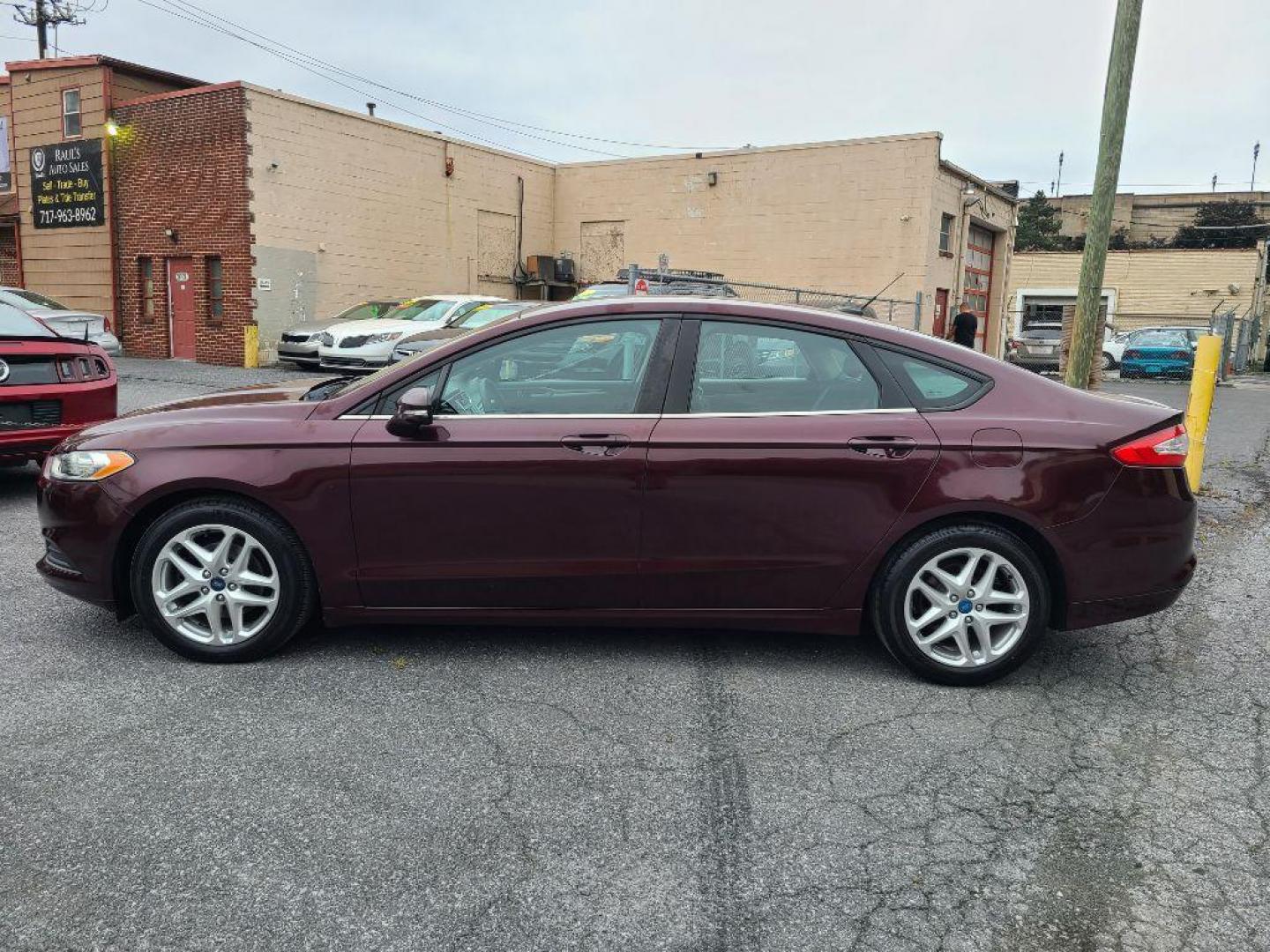 2013 RED FORD FUSION SE (3FA6P0H71DR) with an 2.5L engine, Automatic transmission, located at 7981 Paxton Street, Harrisburg, PA, 17111, (717) 561-2926, 40.261490, -76.749229 - WE FINANCE!!! Good Credit/ Bad Credit/ No Credit - ALL Trade-Ins Welcomed!!! ***Guaranteed Credit Approval*** APPLY ONLINE or CALL us TODAY ;) Internet Prices and Marketplace Prices are SPECIAL discounted ***CASH DEALS*** Retail Prices are higher. Please call us to discuss your cash and finan - Photo#3