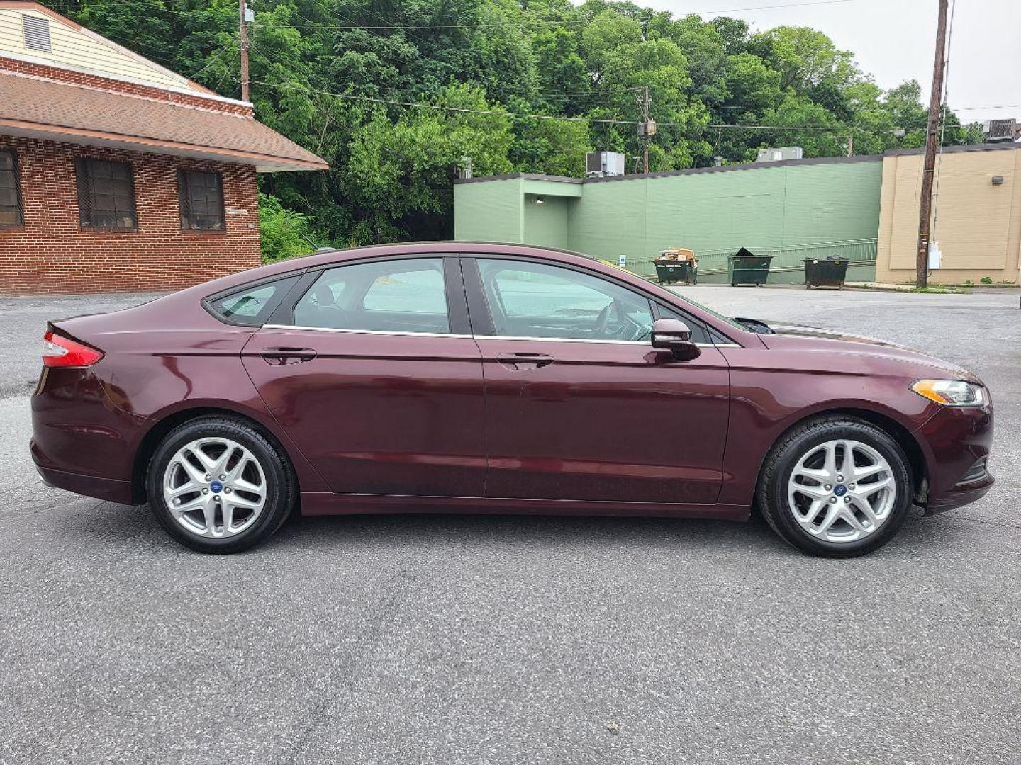 2013 RED FORD FUSION SE (3FA6P0H71DR) with an 2.5L engine, Automatic transmission, located at 7981 Paxton Street, Harrisburg, PA, 17111, (717) 561-2926, 40.261490, -76.749229 - WE FINANCE!!! Good Credit/ Bad Credit/ No Credit - ALL Trade-Ins Welcomed!!! ***Guaranteed Credit Approval*** APPLY ONLINE or CALL us TODAY ;) Internet Prices and Marketplace Prices are SPECIAL discounted ***CASH DEALS*** Retail Prices are higher. Please call us to discuss your cash and finan - Photo#5