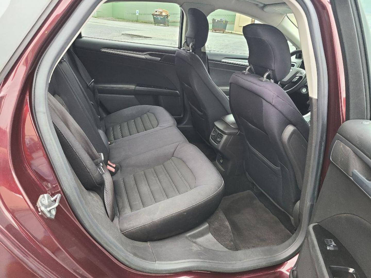 2013 RED FORD FUSION SE (3FA6P0H71DR) with an 2.5L engine, Automatic transmission, located at 7981 Paxton Street, Harrisburg, PA, 17111, (717) 561-2926, 40.261490, -76.749229 - WE FINANCE!!! Good Credit/ Bad Credit/ No Credit - ALL Trade-Ins Welcomed!!! ***Guaranteed Credit Approval*** APPLY ONLINE or CALL us TODAY ;) Internet Prices and Marketplace Prices are SPECIAL discounted ***CASH DEALS*** Retail Prices are higher. Please call us to discuss your cash and finan - Photo#8