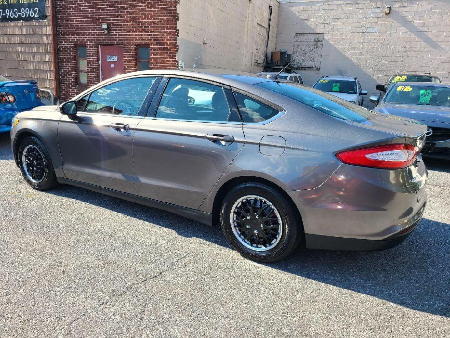 2013 GRAY FORD FUSION S (3FA6P0G74DR) with an 2.5L engine, Automatic transmission, located at 7981 Paxton Street, Harrisburg, PA, 17111, (717) 561-2926, 40.261490, -76.749229 - WE FINANCE!!! Good Credit/ Bad Credit/ No Credit - ALL Trade-Ins Welcomed!!! ***Guaranteed Credit Approval*** APPLY ONLINE or CALL us TODAY ;) Internet Prices and Marketplace Prices are SPECIAL discounted ***CASH DEALS*** Retail Prices are higher. Please call us to discuss your cash and finan - Photo#2