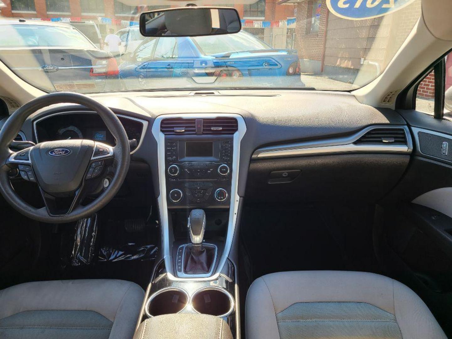 2013 GRAY FORD FUSION S (3FA6P0G74DR) with an 2.5L engine, Automatic transmission, located at 7981 Paxton Street, Harrisburg, PA, 17111, (717) 561-2926, 40.261490, -76.749229 - WE FINANCE!!! Good Credit/ Bad Credit/ No Credit - ALL Trade-Ins Welcomed!!! ***Guaranteed Credit Approval*** APPLY ONLINE or CALL us TODAY ;) Internet Prices and Marketplace Prices are SPECIAL discounted ***CASH DEALS*** Retail Prices are higher. Please call us to discuss your cash and finan - Photo#9
