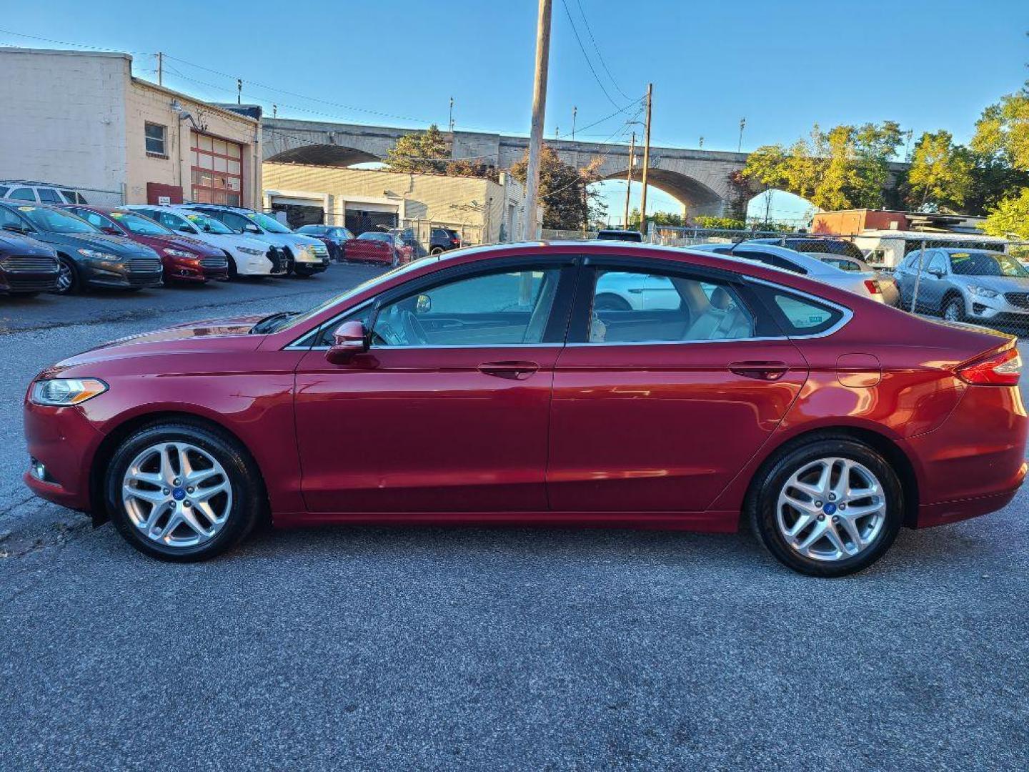 2013 RED FORD FUSION SE (3FA6P0HR0DR) with an 1.6L engine, Automatic transmission, located at 117 North Cameron Street, Harrisburg, PA, 17101, (717) 963-8962, 40.266762, -76.875259 - WE FINANCE!!! Good Credit/ Bad Credit/ No Credit - ALL Trade-Ins Welcomed!!! ***Guaranteed Credit Approval*** APPLY ONLINE or CALL us TODAY ;) Please call us to discuss your cash and financing options. - Photo#1