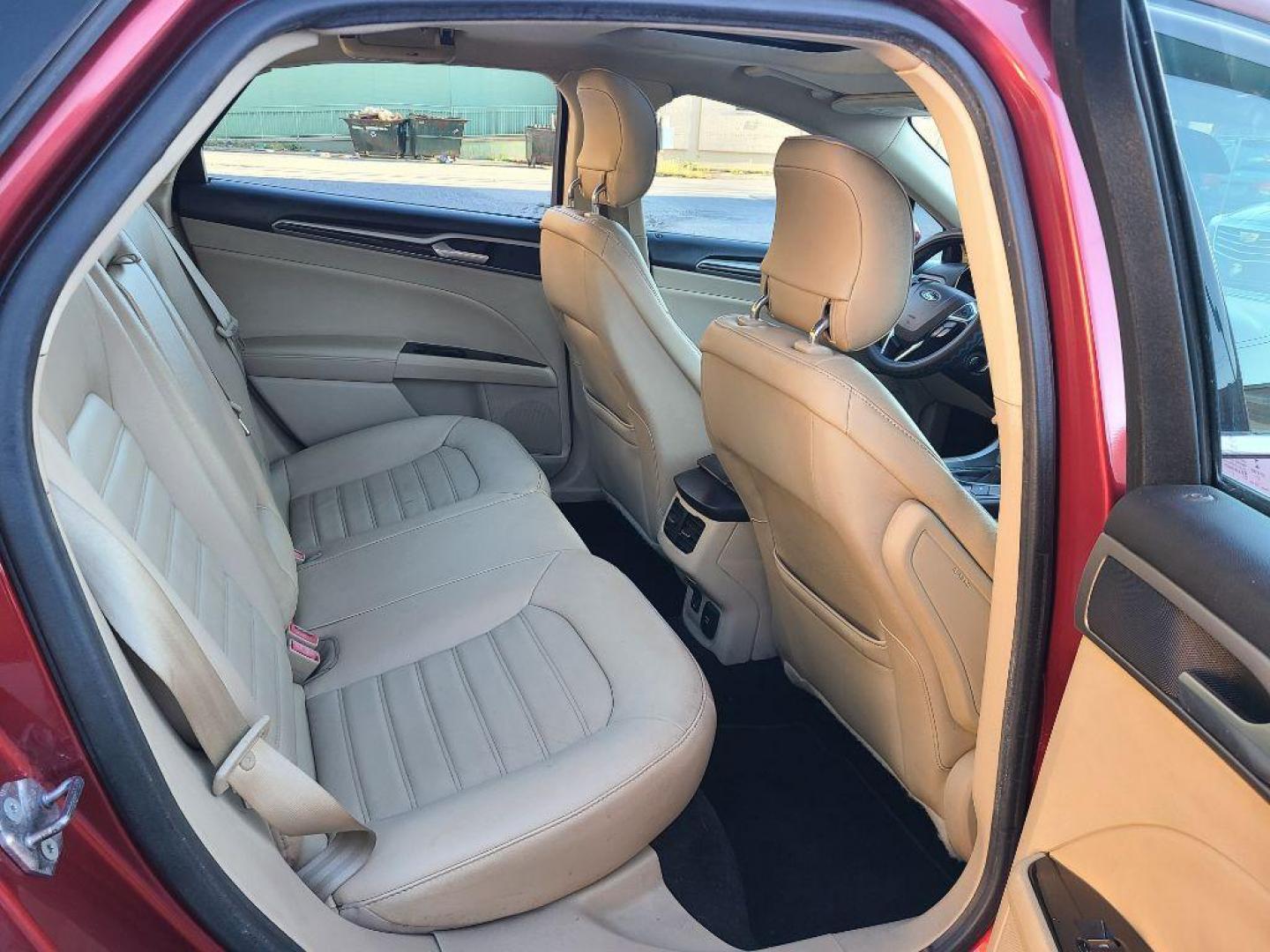 2013 RED FORD FUSION SE (3FA6P0HR0DR) with an 1.6L engine, Automatic transmission, located at 117 North Cameron Street, Harrisburg, PA, 17101, (717) 963-8962, 40.266762, -76.875259 - WE FINANCE!!! Good Credit/ Bad Credit/ No Credit - ALL Trade-Ins Welcomed!!! ***Guaranteed Credit Approval*** APPLY ONLINE or CALL us TODAY ;) Please call us to discuss your cash and financing options. - Photo#27