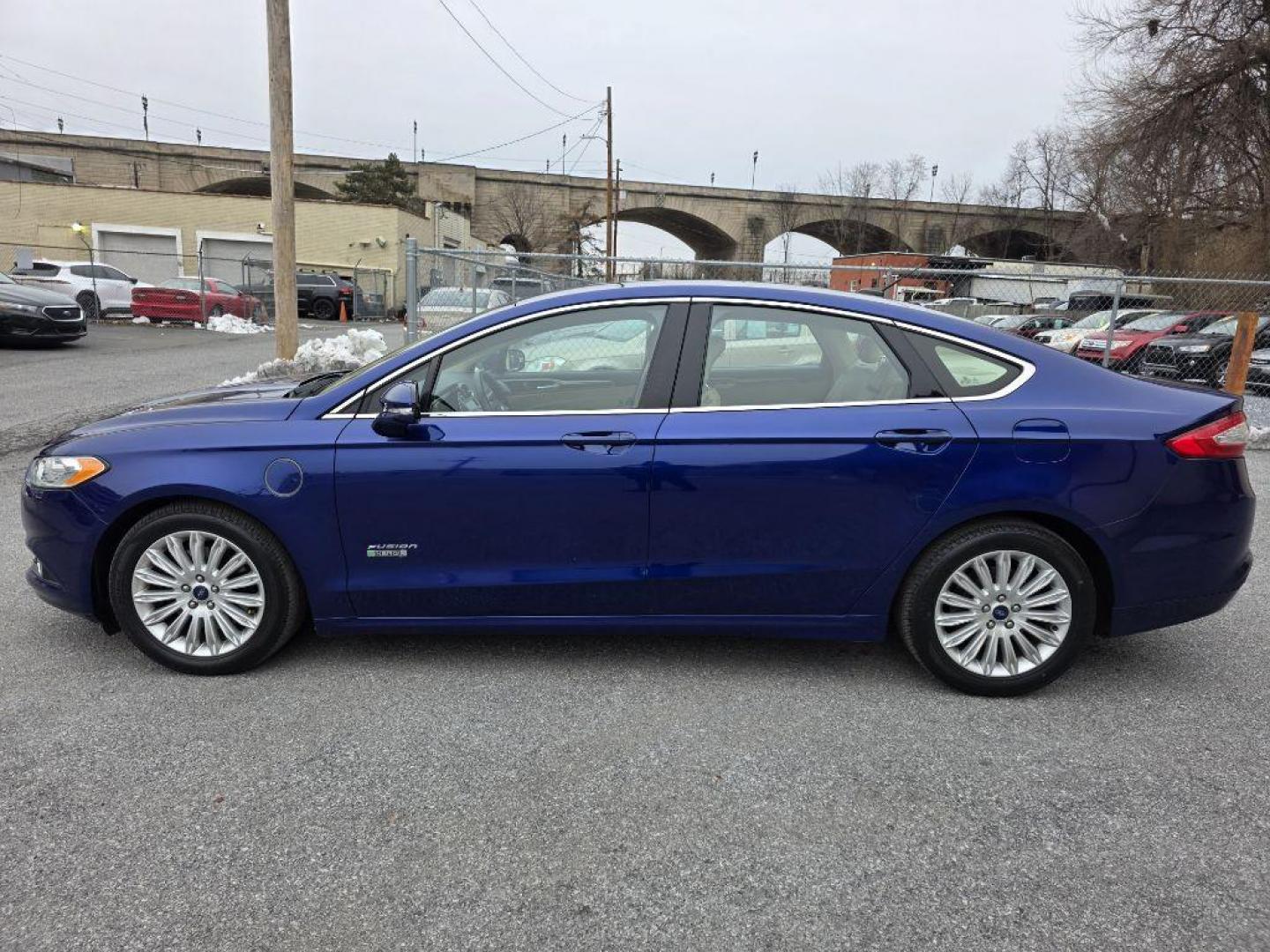 2013 BLUE FORD FUSION SE PHEV (3FA6P0PU7DR) with an 2.0L engine, Continuously Variable transmission, located at 117 North Cameron Street, Harrisburg, PA, 17101, (717) 963-8962, 40.266762, -76.875259 - WE FINANCE!!! Good Credit/ Bad Credit/ No Credit - ALL Trade-Ins Welcomed!!! ***Guaranteed Credit Approval*** APPLY ONLINE or CALL us TODAY ;) Please call us to discuss your cash and financing options. - Photo#1