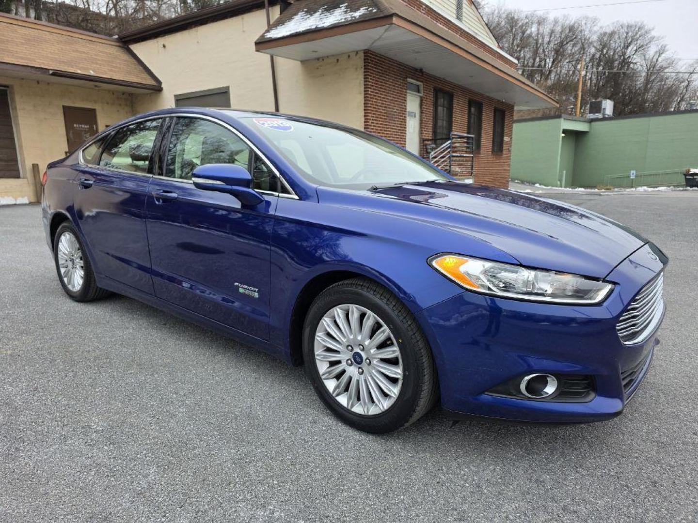 2013 BLUE FORD FUSION SE PHEV (3FA6P0PU7DR) with an 2.0L engine, Continuously Variable transmission, located at 117 North Cameron Street, Harrisburg, PA, 17101, (717) 963-8962, 40.266762, -76.875259 - WE FINANCE!!! Good Credit/ Bad Credit/ No Credit - ALL Trade-Ins Welcomed!!! ***Guaranteed Credit Approval*** APPLY ONLINE or CALL us TODAY ;) Please call us to discuss your cash and financing options. - Photo#6