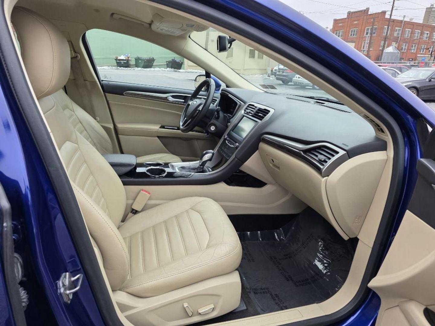 2013 BLUE FORD FUSION SE PHEV (3FA6P0PU7DR) with an 2.0L engine, Continuously Variable transmission, located at 117 North Cameron Street, Harrisburg, PA, 17101, (717) 963-8962, 40.266762, -76.875259 - WE FINANCE!!! Good Credit/ Bad Credit/ No Credit - ALL Trade-Ins Welcomed!!! ***Guaranteed Credit Approval*** APPLY ONLINE or CALL us TODAY ;) Please call us to discuss your cash and financing options. - Photo#8