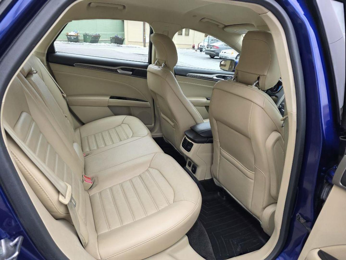 2013 BLUE FORD FUSION SE PHEV (3FA6P0PU7DR) with an 2.0L engine, Continuously Variable transmission, located at 117 North Cameron Street, Harrisburg, PA, 17101, (717) 963-8962, 40.266762, -76.875259 - WE FINANCE!!! Good Credit/ Bad Credit/ No Credit - ALL Trade-Ins Welcomed!!! ***Guaranteed Credit Approval*** APPLY ONLINE or CALL us TODAY ;) Please call us to discuss your cash and financing options. - Photo#10