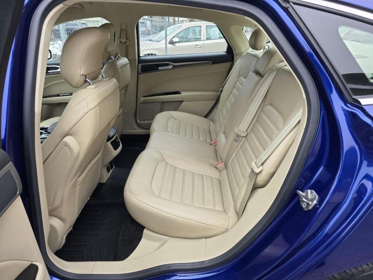 2013 BLUE FORD FUSION SE PHEV (3FA6P0PU7DR) with an 2.0L engine, Continuously Variable transmission, located at 117 North Cameron Street, Harrisburg, PA, 17101, (717) 963-8962, 40.266762, -76.875259 - WE FINANCE!!! Good Credit/ Bad Credit/ No Credit - ALL Trade-Ins Welcomed!!! ***Guaranteed Credit Approval*** APPLY ONLINE or CALL us TODAY ;) Please call us to discuss your cash and financing options. - Photo#11