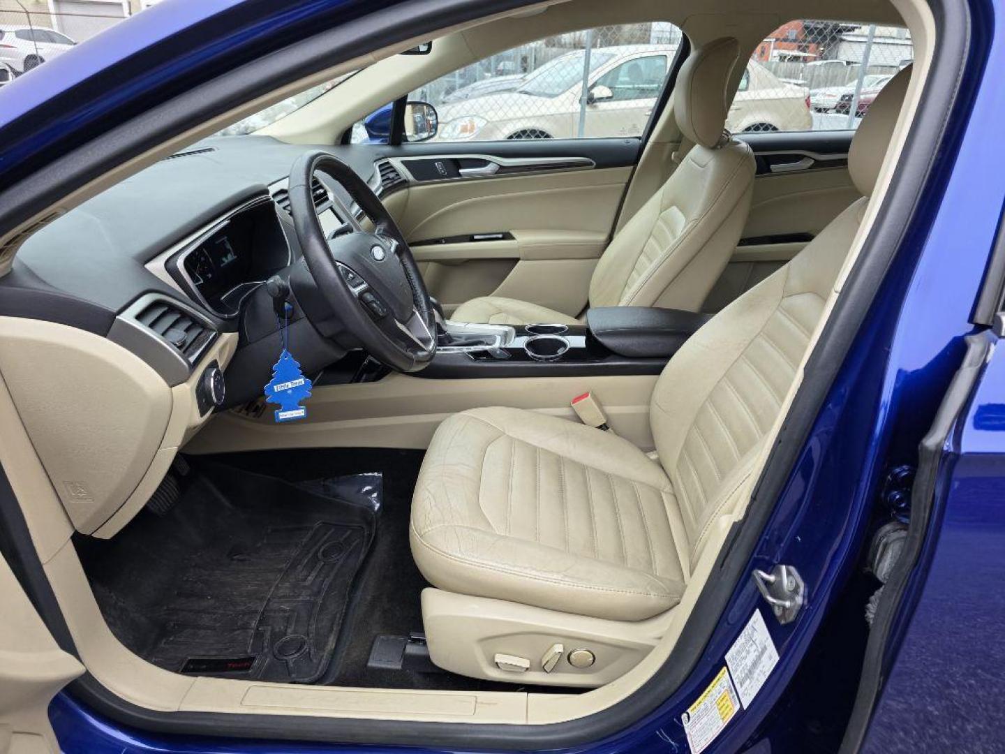 2013 BLUE FORD FUSION SE PHEV (3FA6P0PU7DR) with an 2.0L engine, Continuously Variable transmission, located at 117 North Cameron Street, Harrisburg, PA, 17101, (717) 963-8962, 40.266762, -76.875259 - WE FINANCE!!! Good Credit/ Bad Credit/ No Credit - ALL Trade-Ins Welcomed!!! ***Guaranteed Credit Approval*** APPLY ONLINE or CALL us TODAY ;) Please call us to discuss your cash and financing options. - Photo#12