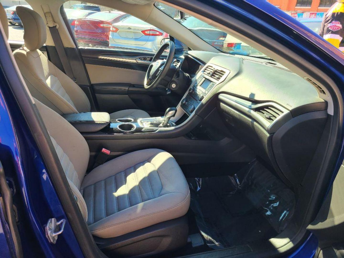 2013 BLUE FORD FUSION S (3FA6P0G77DR) with an 2.5L engine, Automatic transmission, located at 117 North Cameron Street, Harrisburg, PA, 17101, (717) 963-8962, 40.266762, -76.875259 - WE FINANCE!!! Good Credit/ Bad Credit/ No Credit - ALL Trade-Ins Welcomed!!! ***Guaranteed Credit Approval*** APPLY ONLINE or CALL us TODAY ;) Please call us to discuss your cash and financing options. - Photo#8