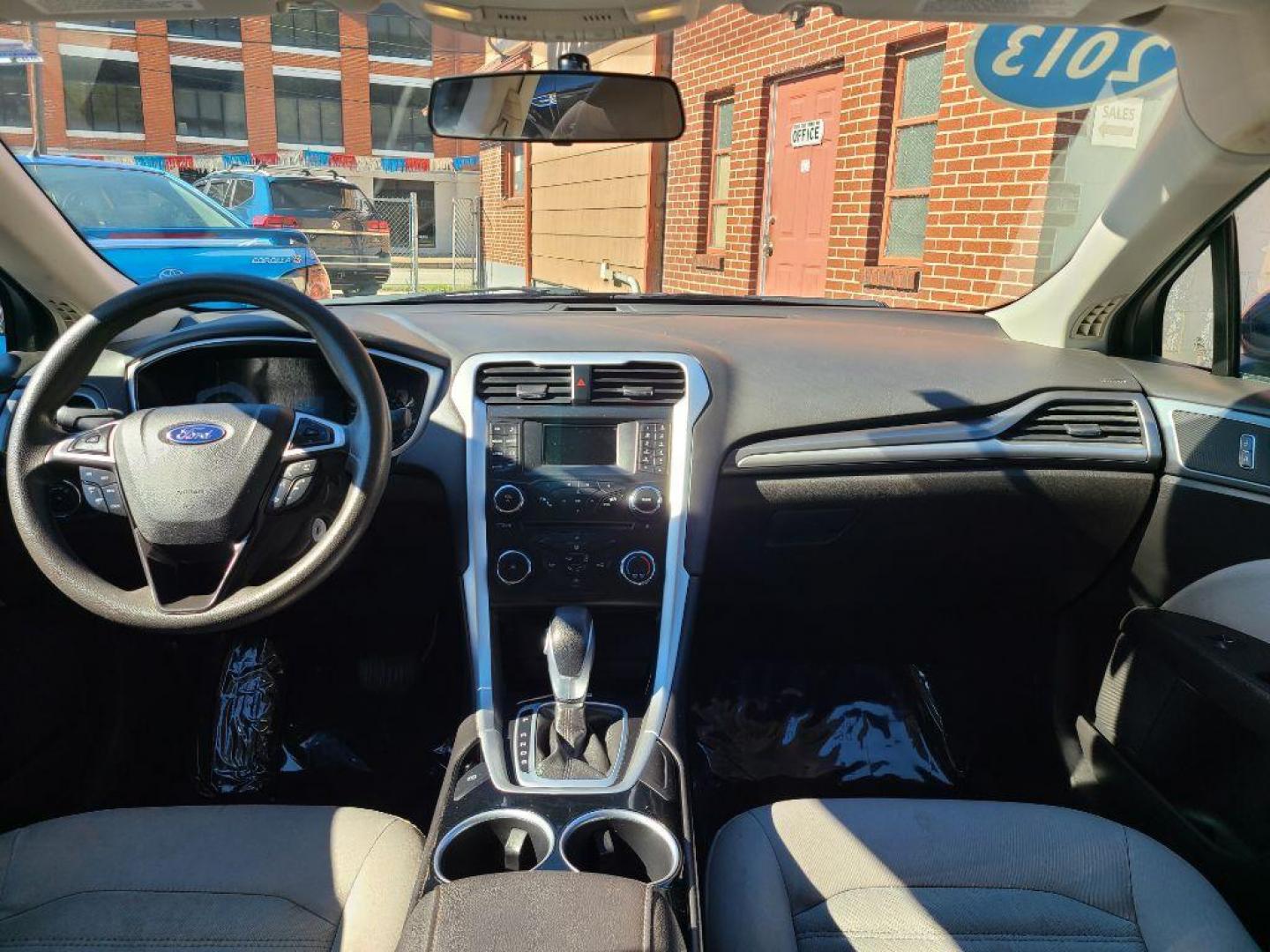 2013 BLUE FORD FUSION S (3FA6P0G77DR) with an 2.5L engine, Automatic transmission, located at 117 North Cameron Street, Harrisburg, PA, 17101, (717) 963-8962, 40.266762, -76.875259 - WE FINANCE!!! Good Credit/ Bad Credit/ No Credit - ALL Trade-Ins Welcomed!!! ***Guaranteed Credit Approval*** APPLY ONLINE or CALL us TODAY ;) Please call us to discuss your cash and financing options. - Photo#10