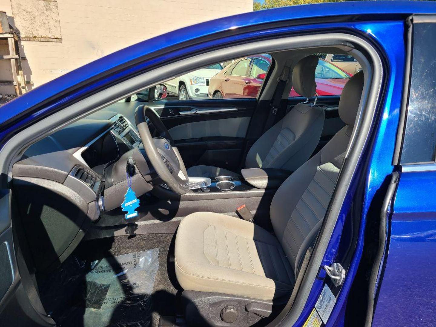 2013 BLUE FORD FUSION S (3FA6P0G77DR) with an 2.5L engine, Automatic transmission, located at 117 North Cameron Street, Harrisburg, PA, 17101, (717) 963-8962, 40.266762, -76.875259 - WE FINANCE!!! Good Credit/ Bad Credit/ No Credit - ALL Trade-Ins Welcomed!!! ***Guaranteed Credit Approval*** APPLY ONLINE or CALL us TODAY ;) Please call us to discuss your cash and financing options. - Photo#12